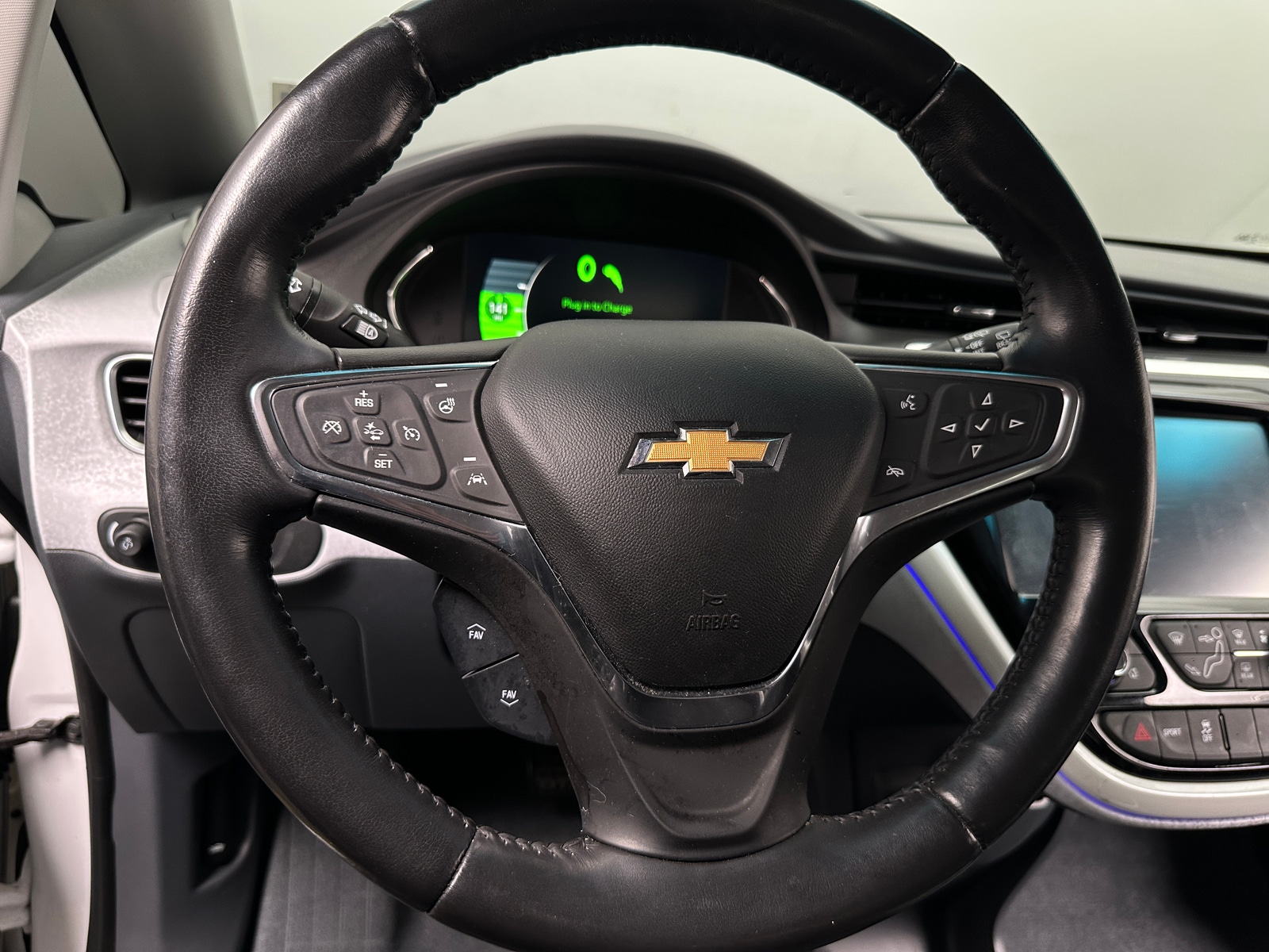 Thumbnail: 2020 Chevrolet Bolt EV - 4