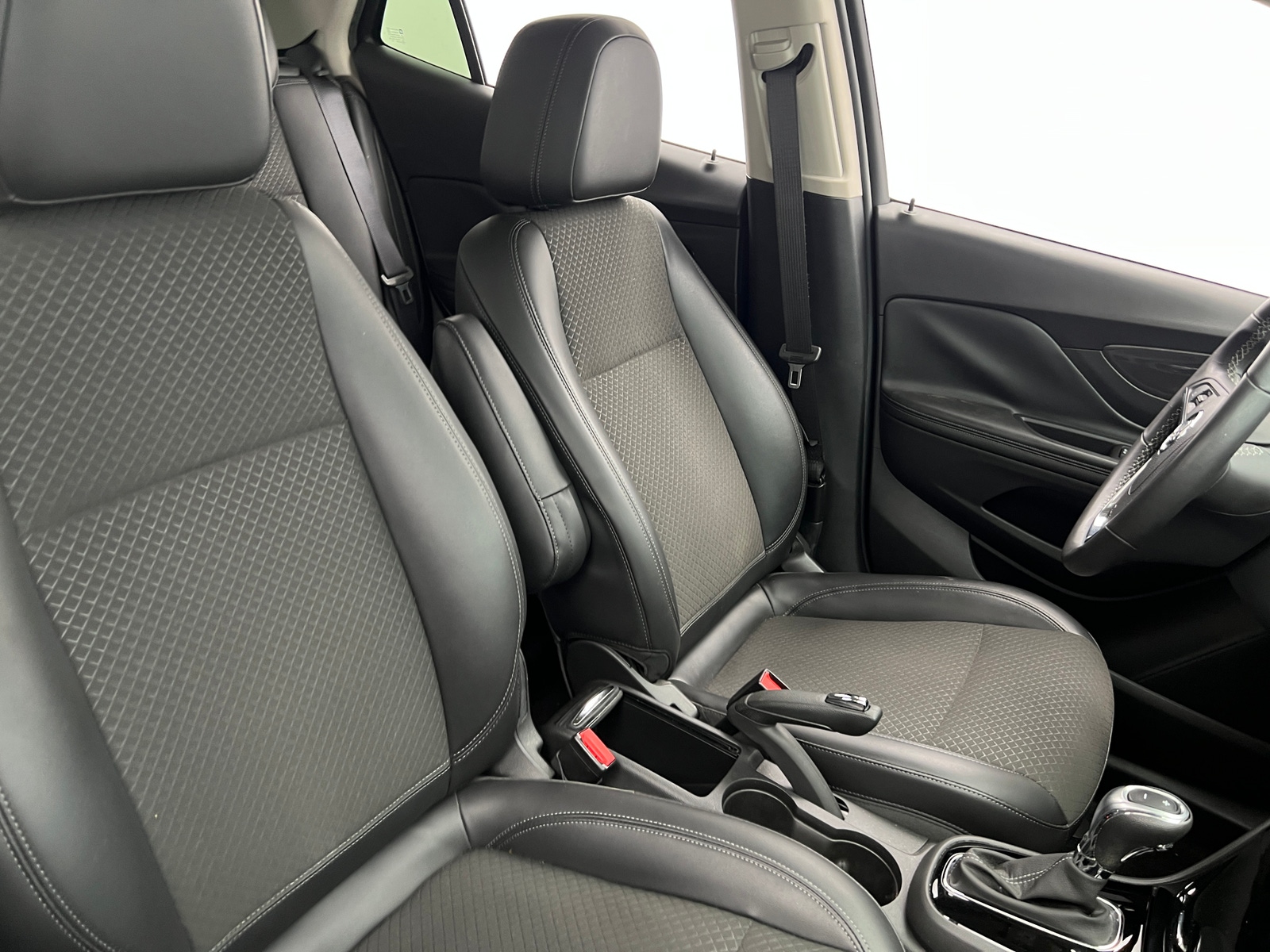 Thumbnail: 2019 Buick Encore - 2