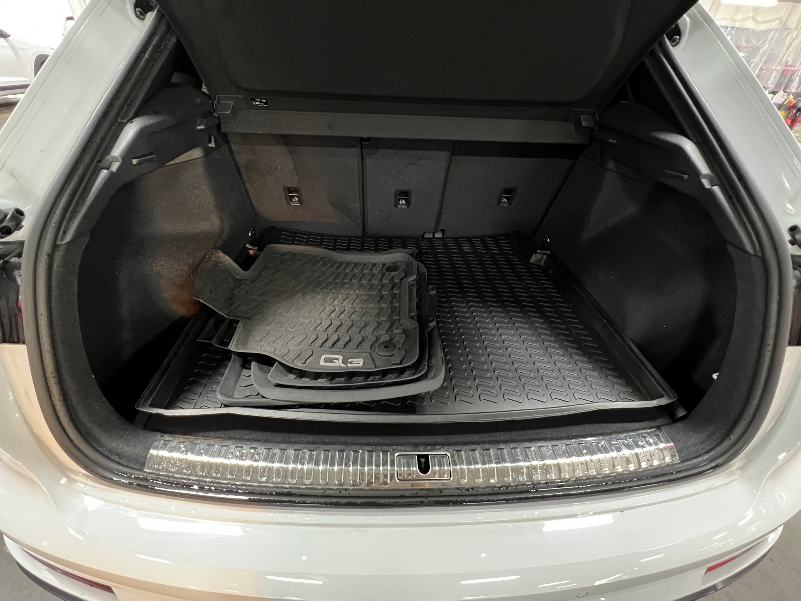 Thumbnail: 2022 Audi Q3 - 6