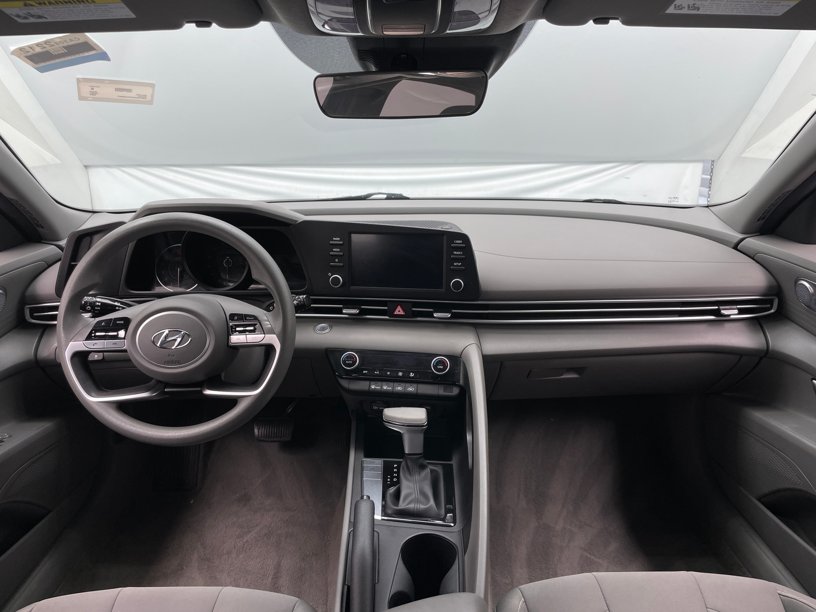 Thumbnail: 2023 Hyundai Elantra - 3