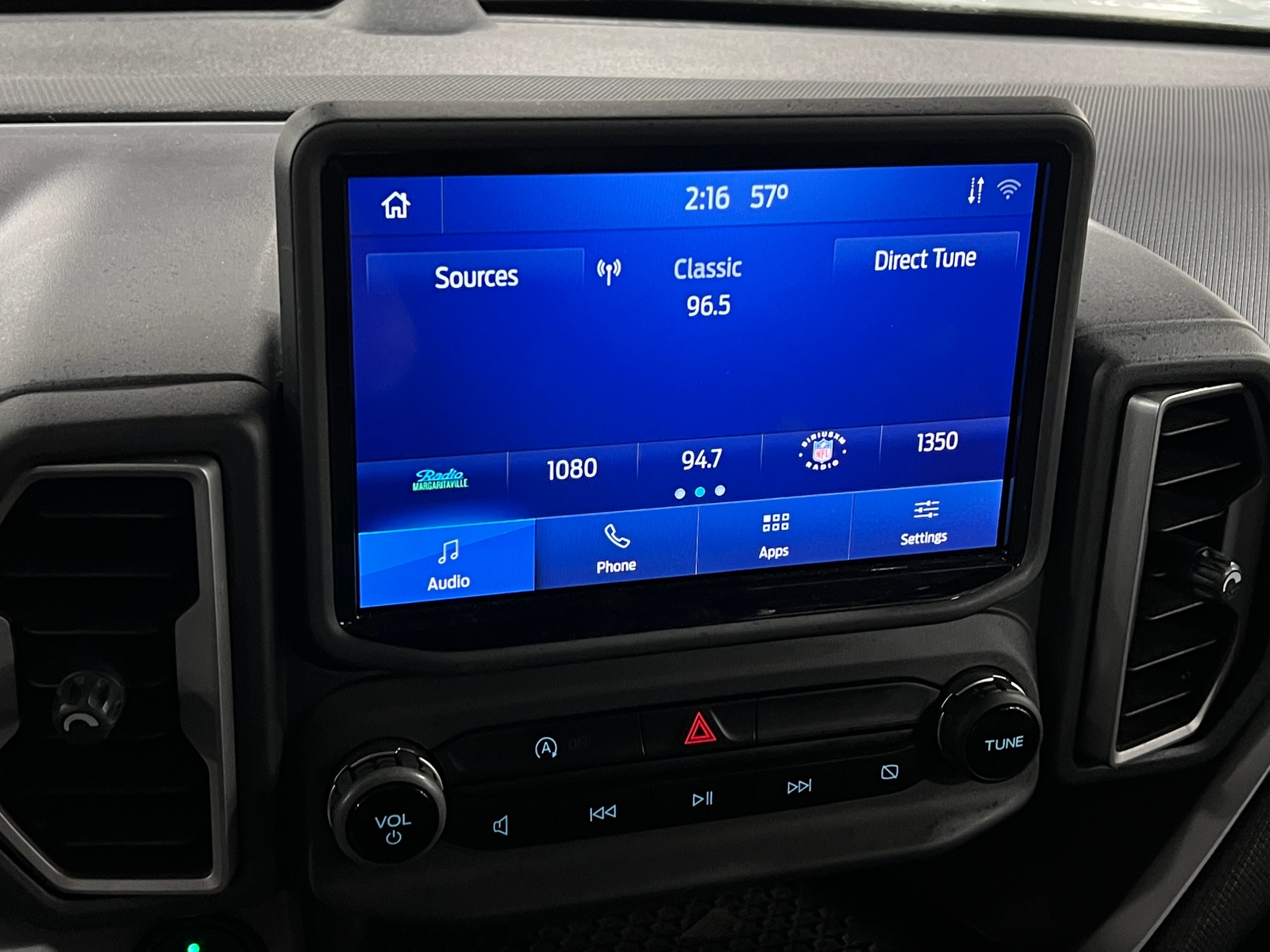 Thumbnail: 2021 Ford Bronco Sport - 3