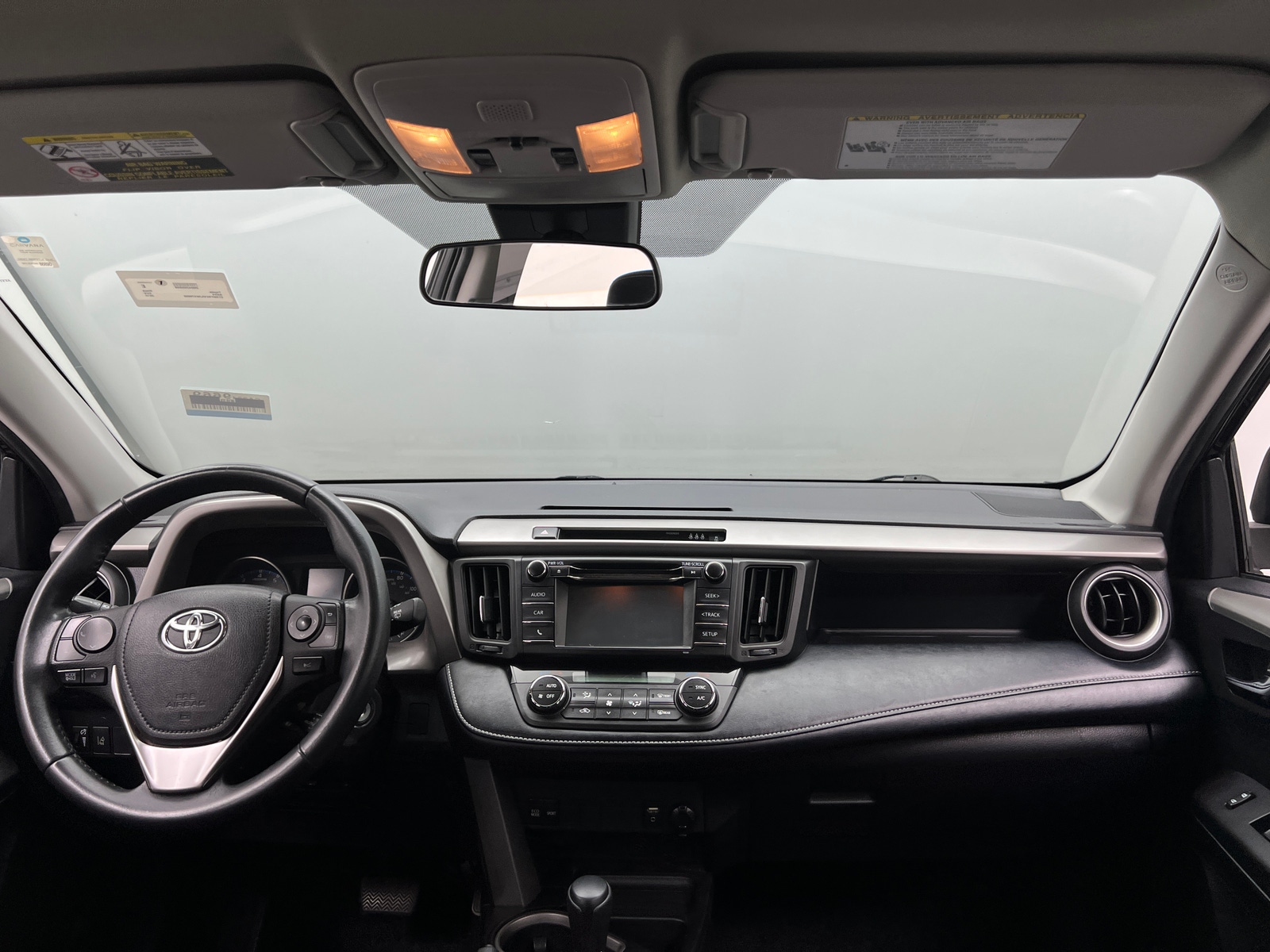 Thumbnail: 2018 Toyota RAV4 - 3