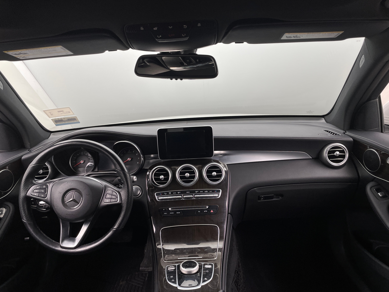 Thumbnail: 2019 Mercedes-Benz GLC - 2