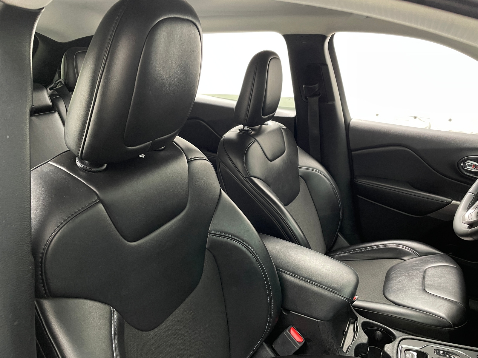 Thumbnail: 2020 Jeep Cherokee - 2