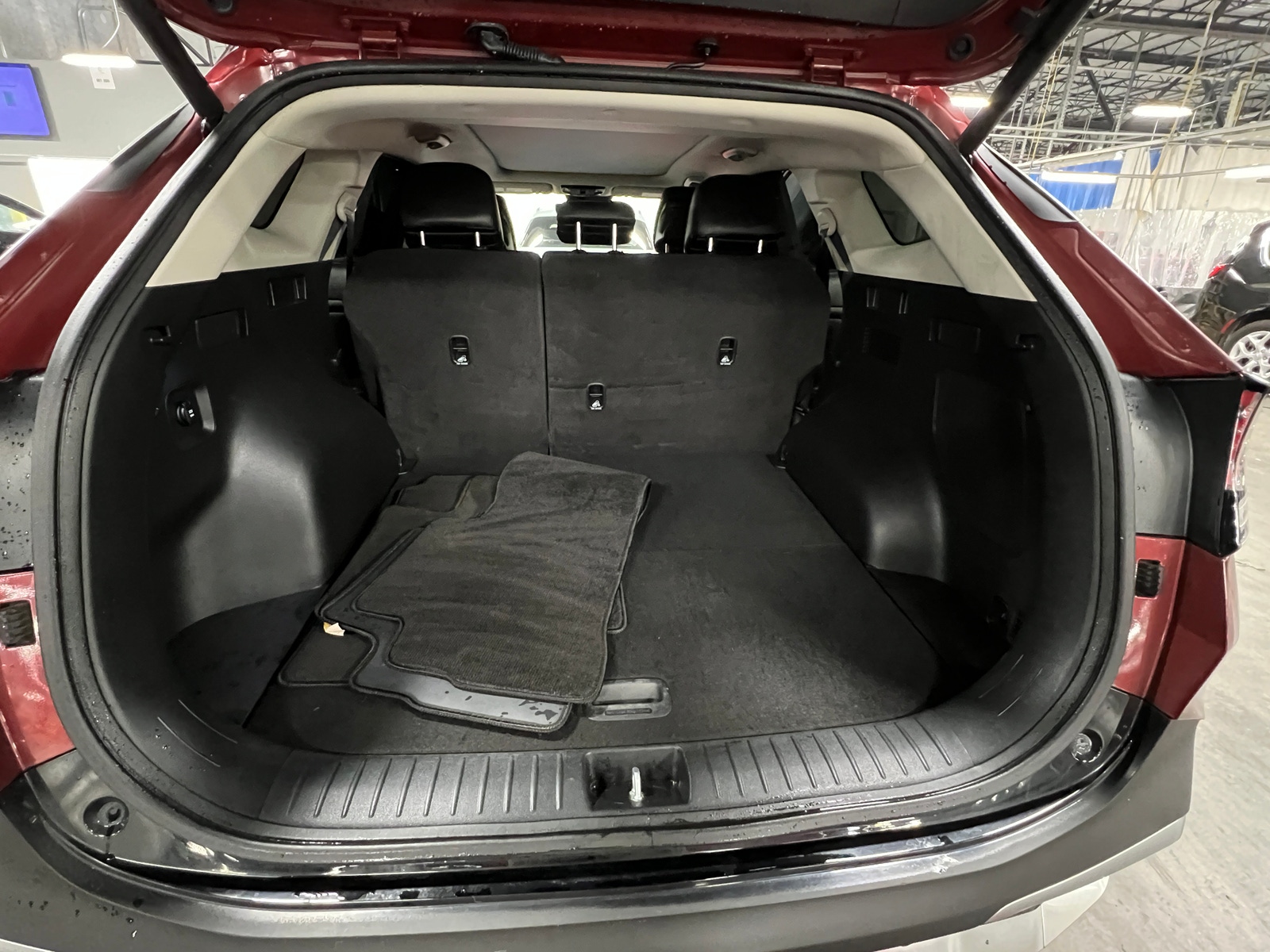 Thumbnail: 2023 Kia Sportage - 6