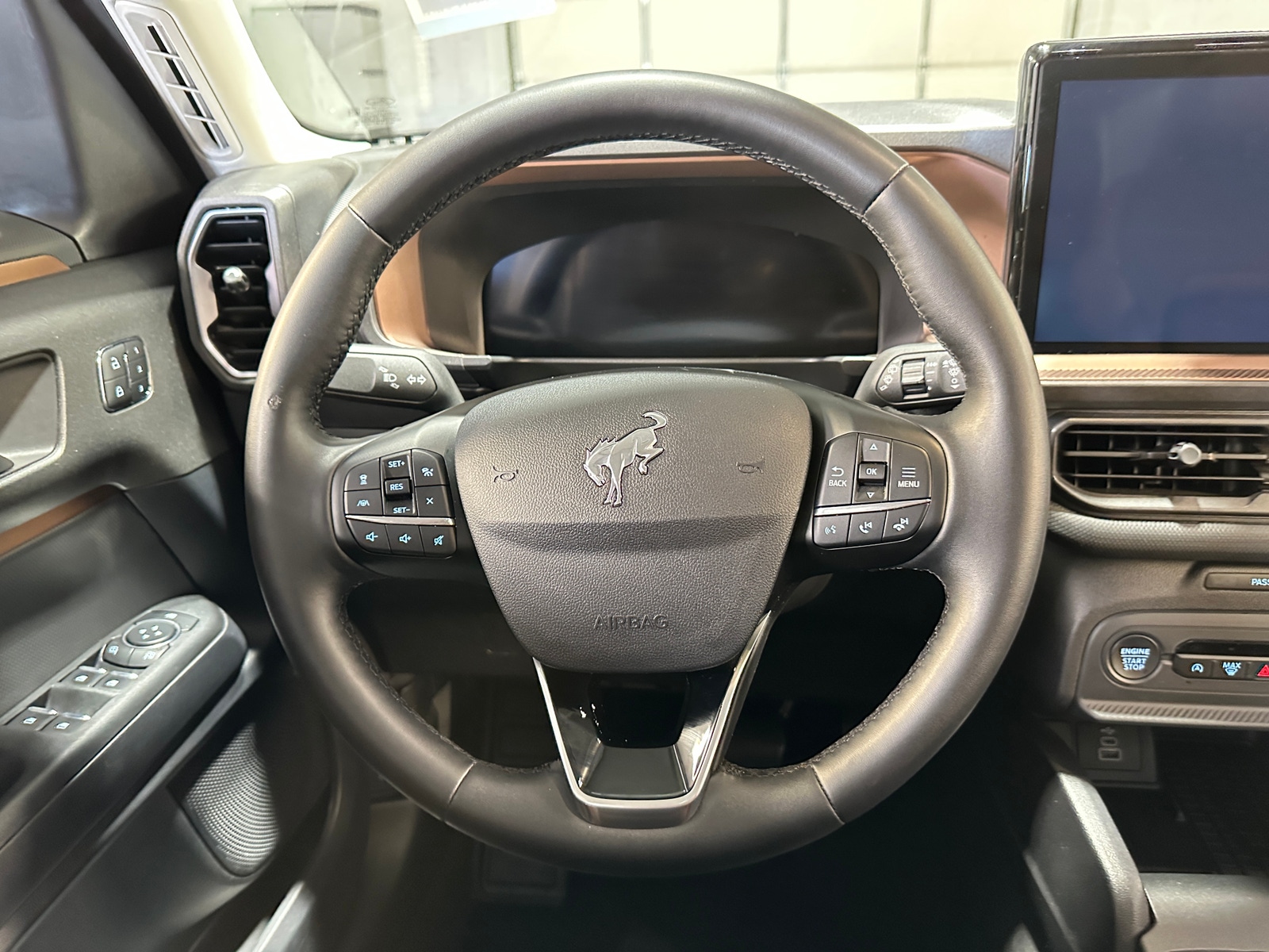 Thumbnail: 2025 Ford Bronco Sport - 4