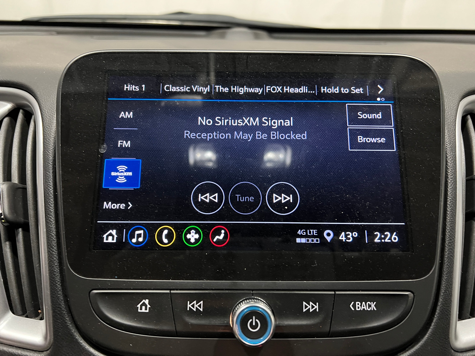 Thumbnail: 2024 Chevrolet Malibu - 4