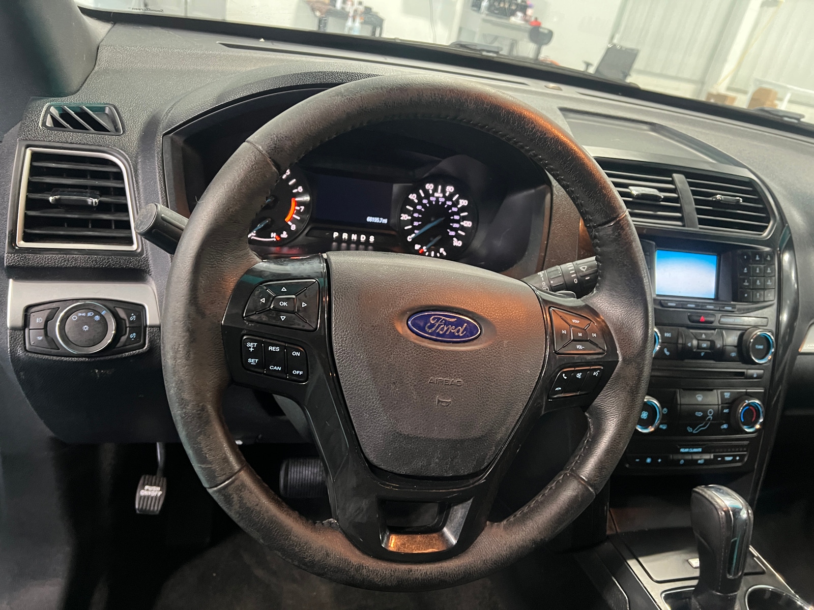 Thumbnail: 2016 Ford Explorer - 5