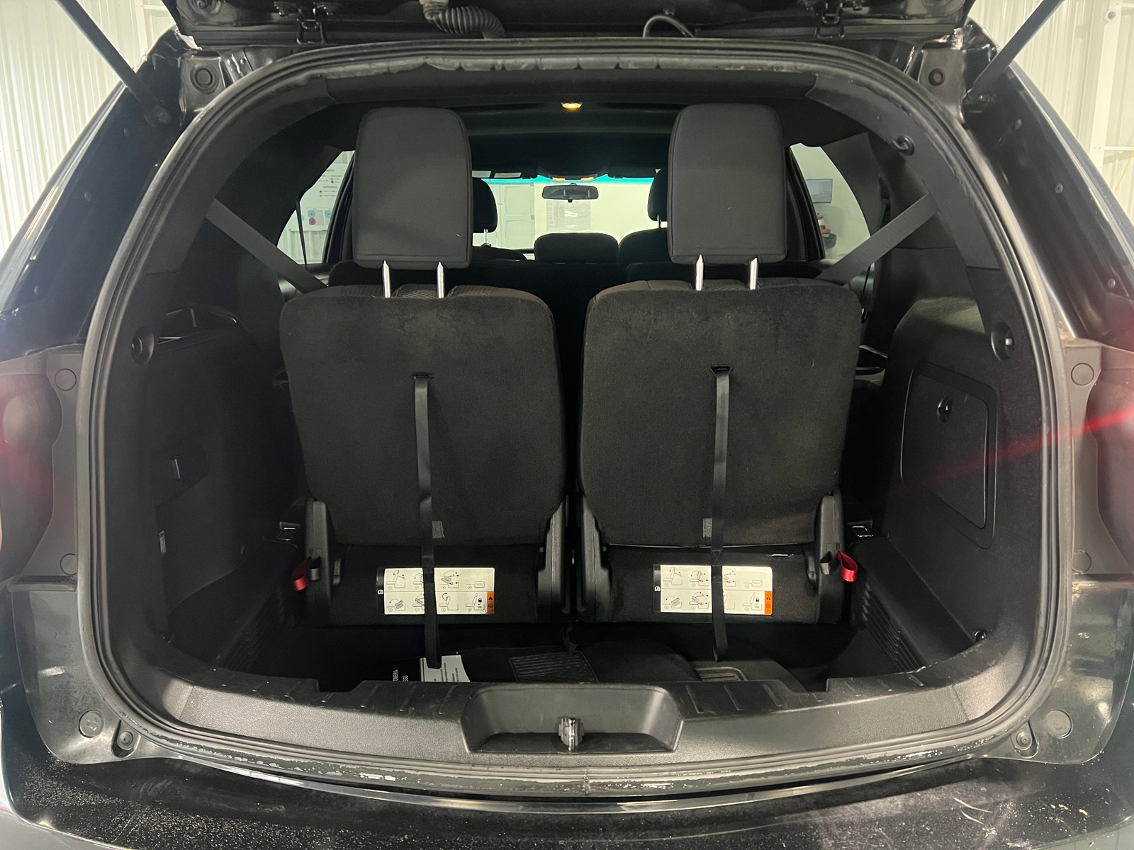 Thumbnail: 2016 Ford Explorer - 7