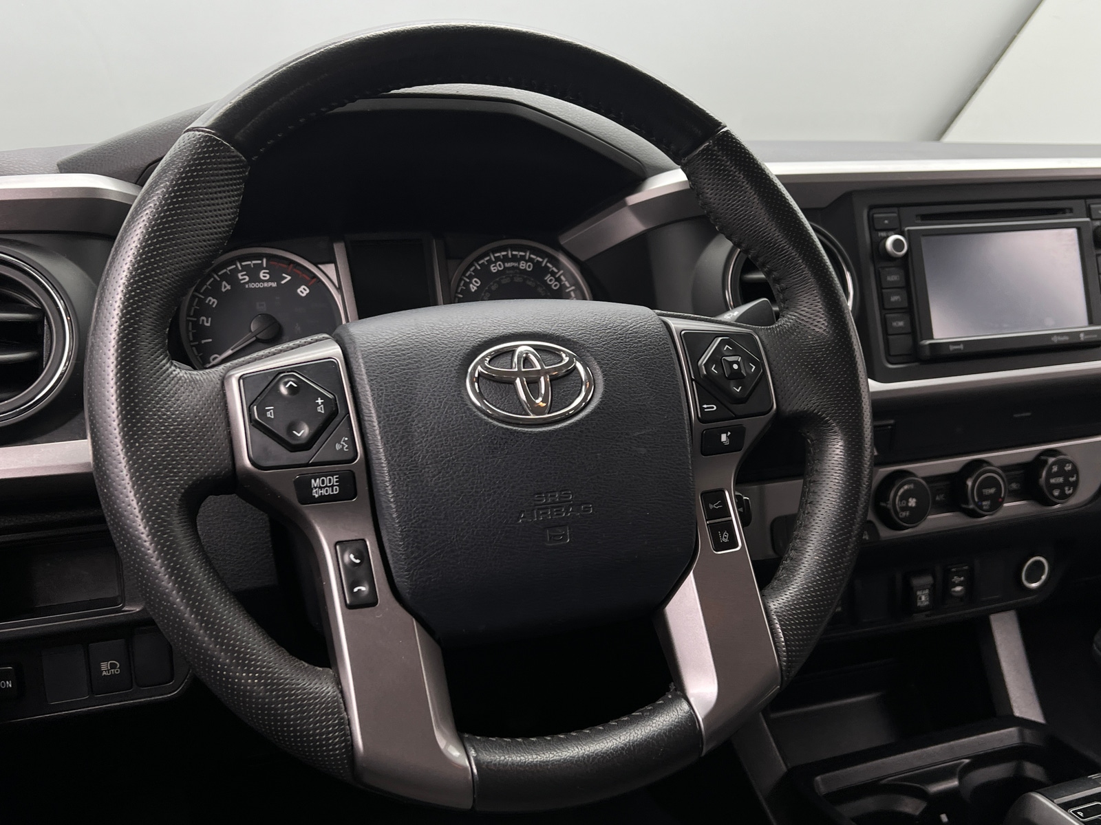 Thumbnail: 2019 Toyota Tacoma - 5