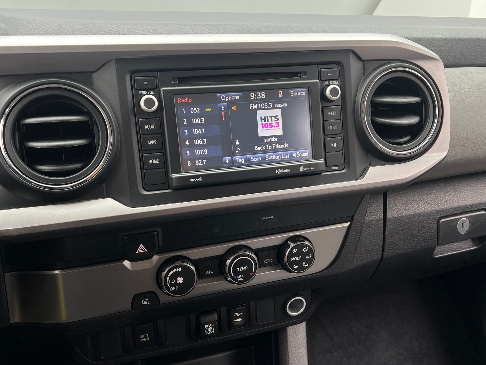 Thumbnail: 2019 Toyota Tacoma - 4