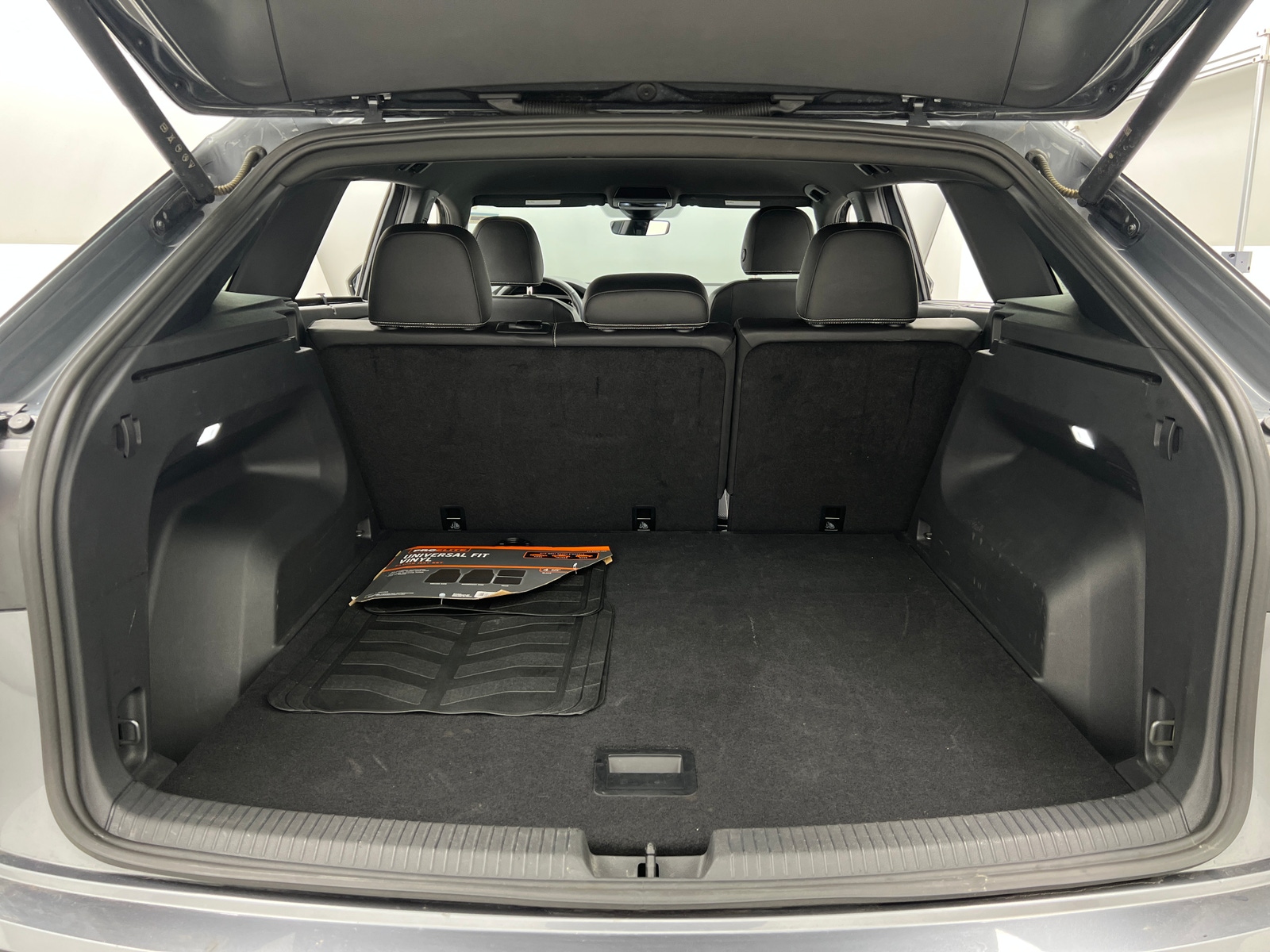 Thumbnail: 2025 Volkswagen Atlas - 6