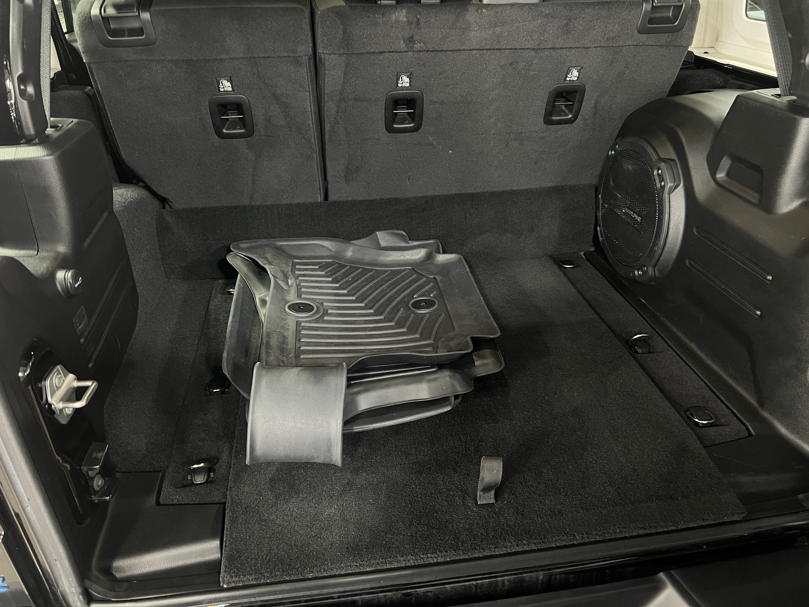 Thumbnail: 2023 Jeep Wrangler - 7