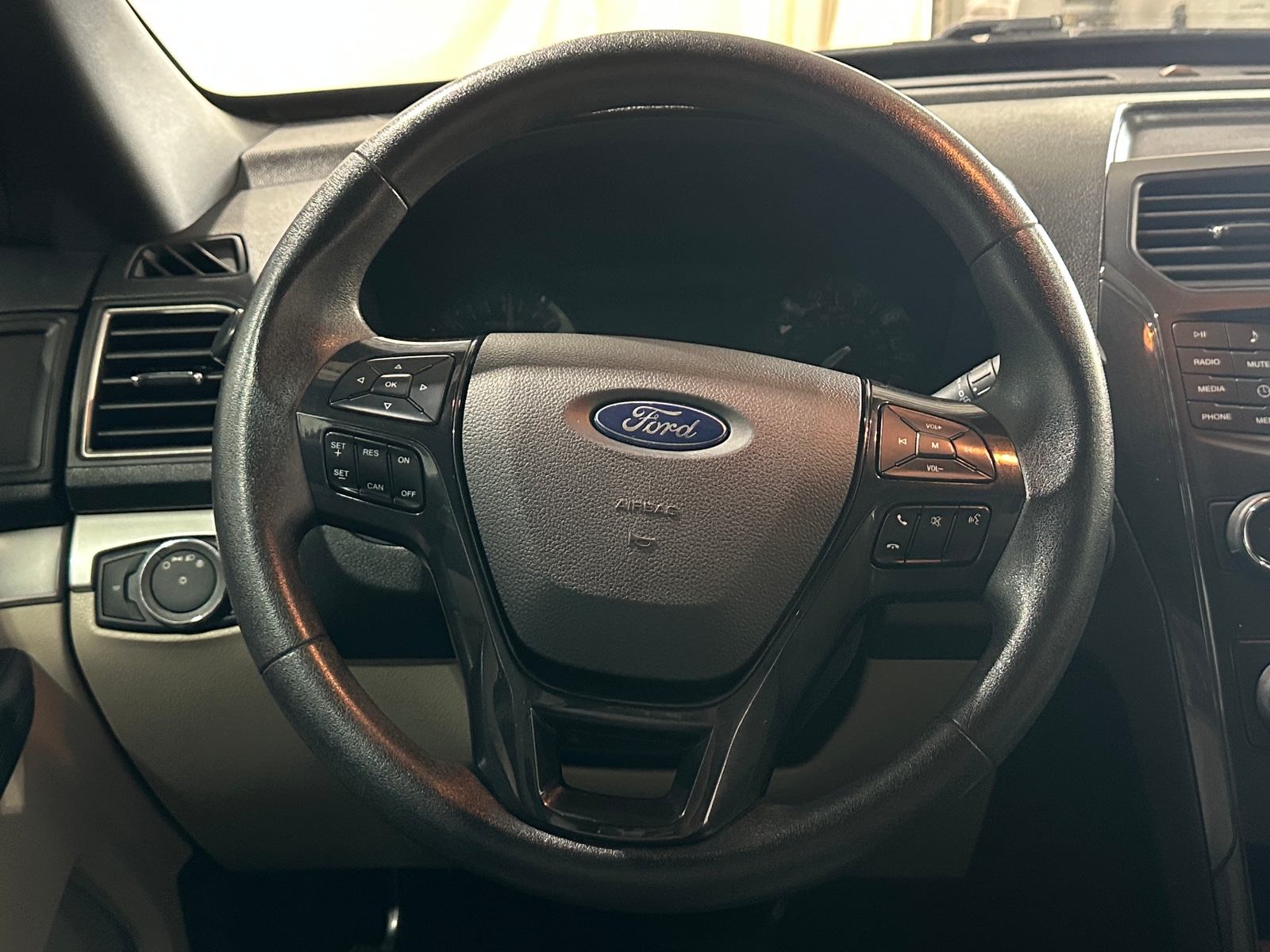 Thumbnail: 2018 Ford Explorer - 5