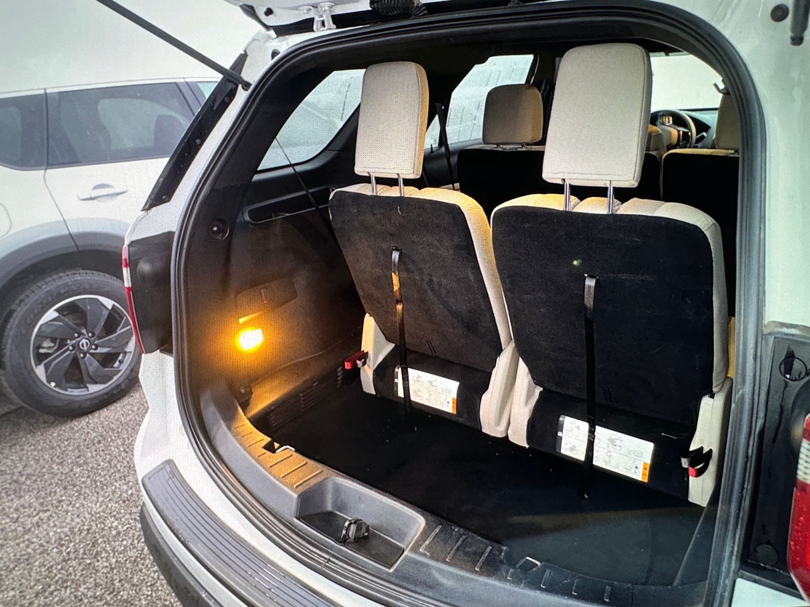 Thumbnail: 2018 Ford Explorer - 7