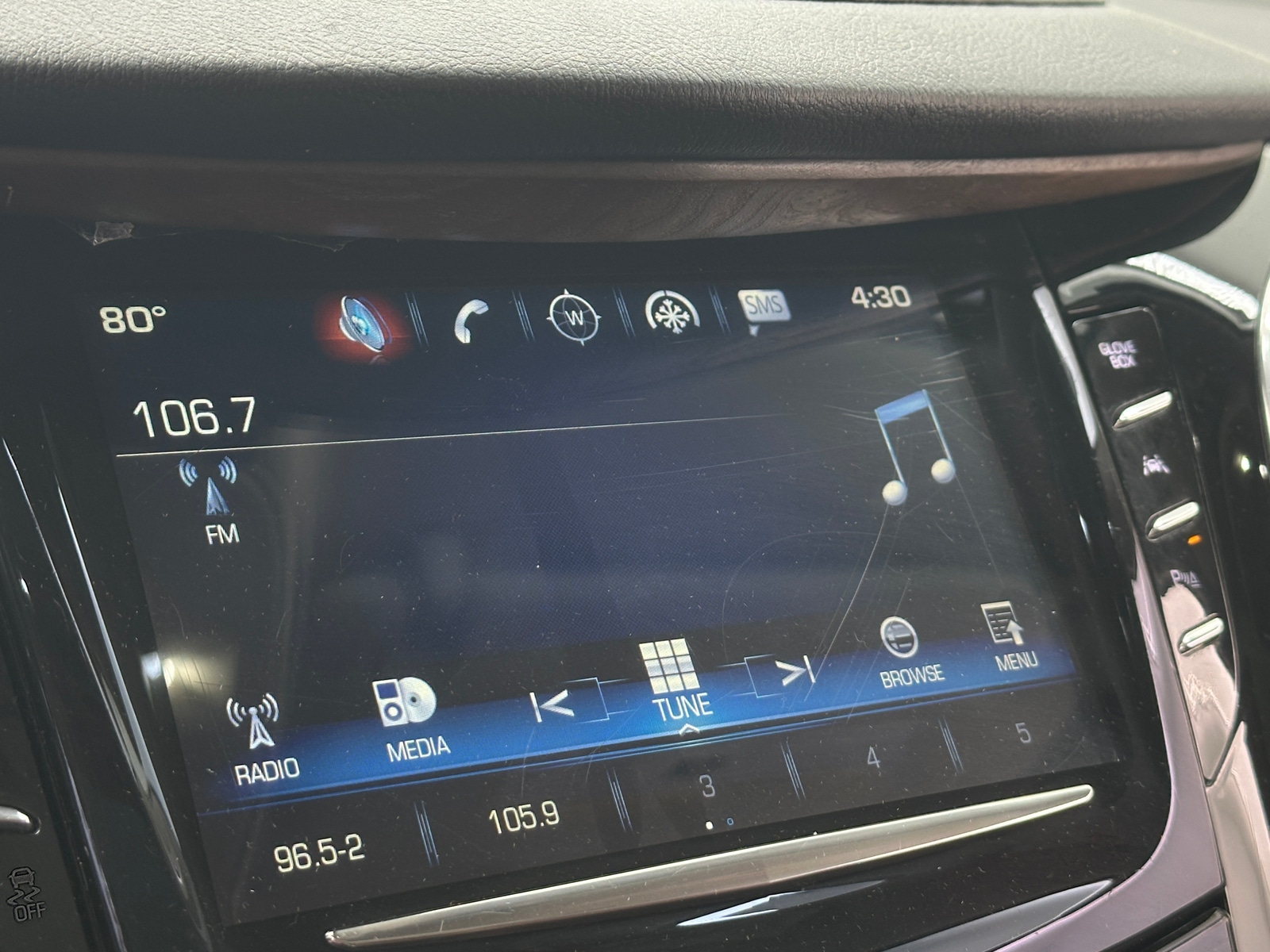 Thumbnail: 2020 Cadillac Escalade - 3