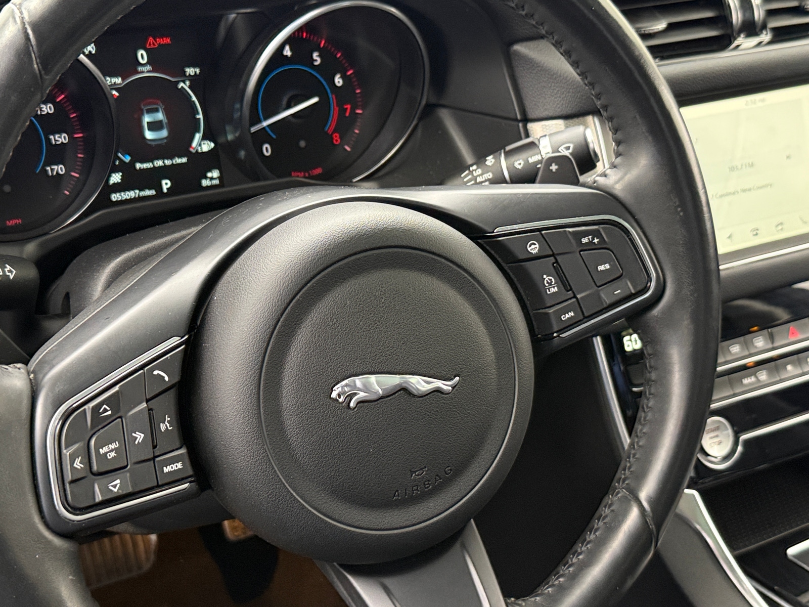 Thumbnail: 2020 Jaguar XF - 4