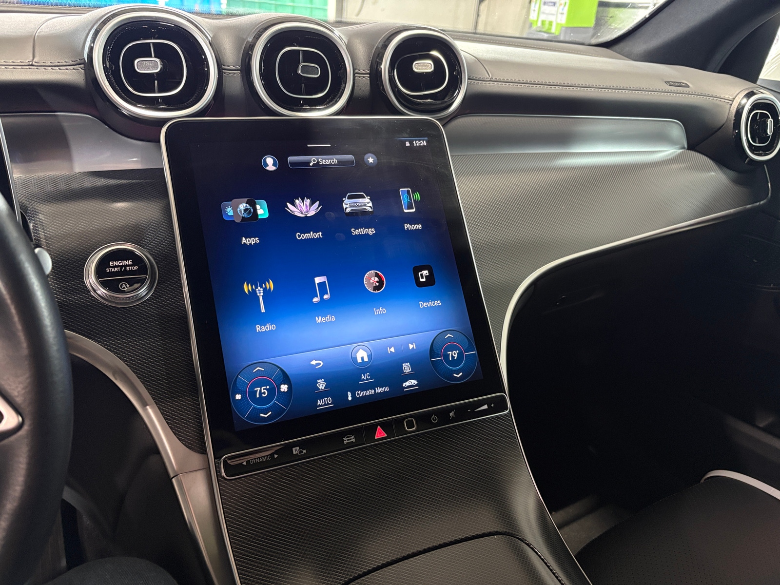 Thumbnail: 2024 Mercedes-Benz GLC - 3