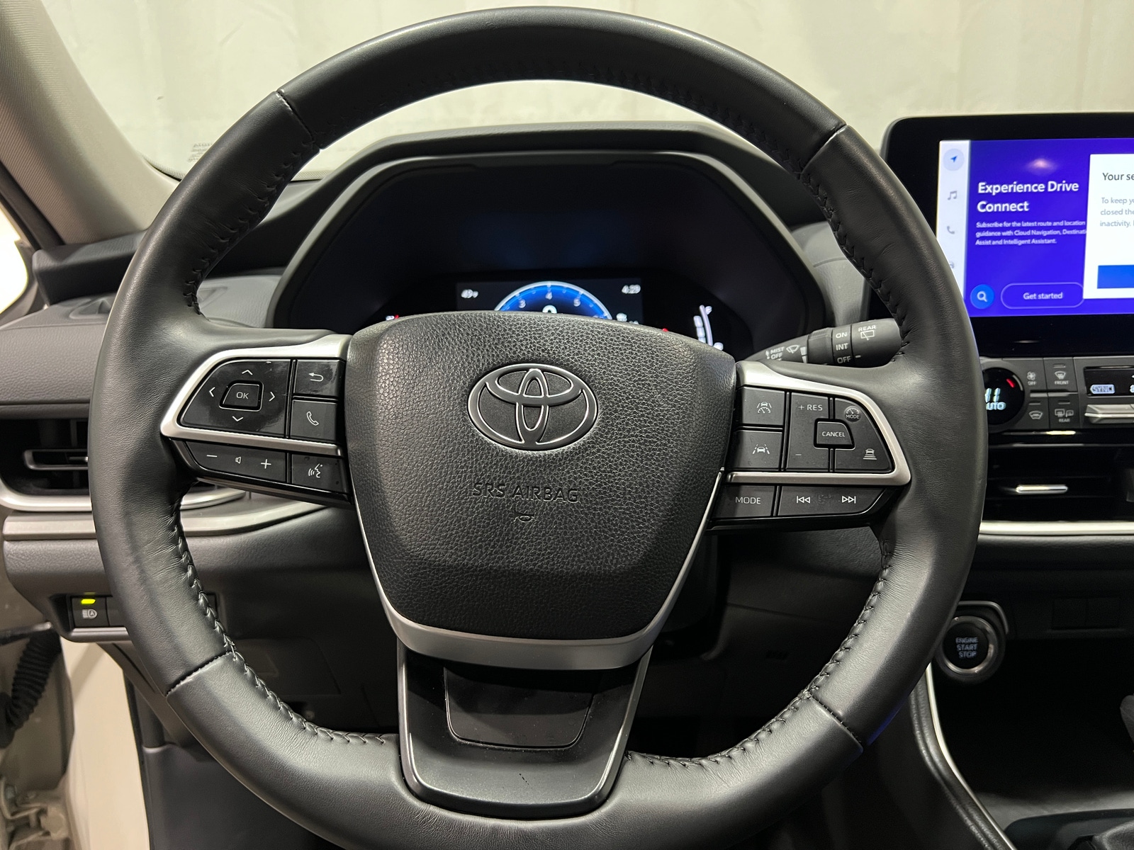 Thumbnail: 2024 Toyota Grand Highlander - 4