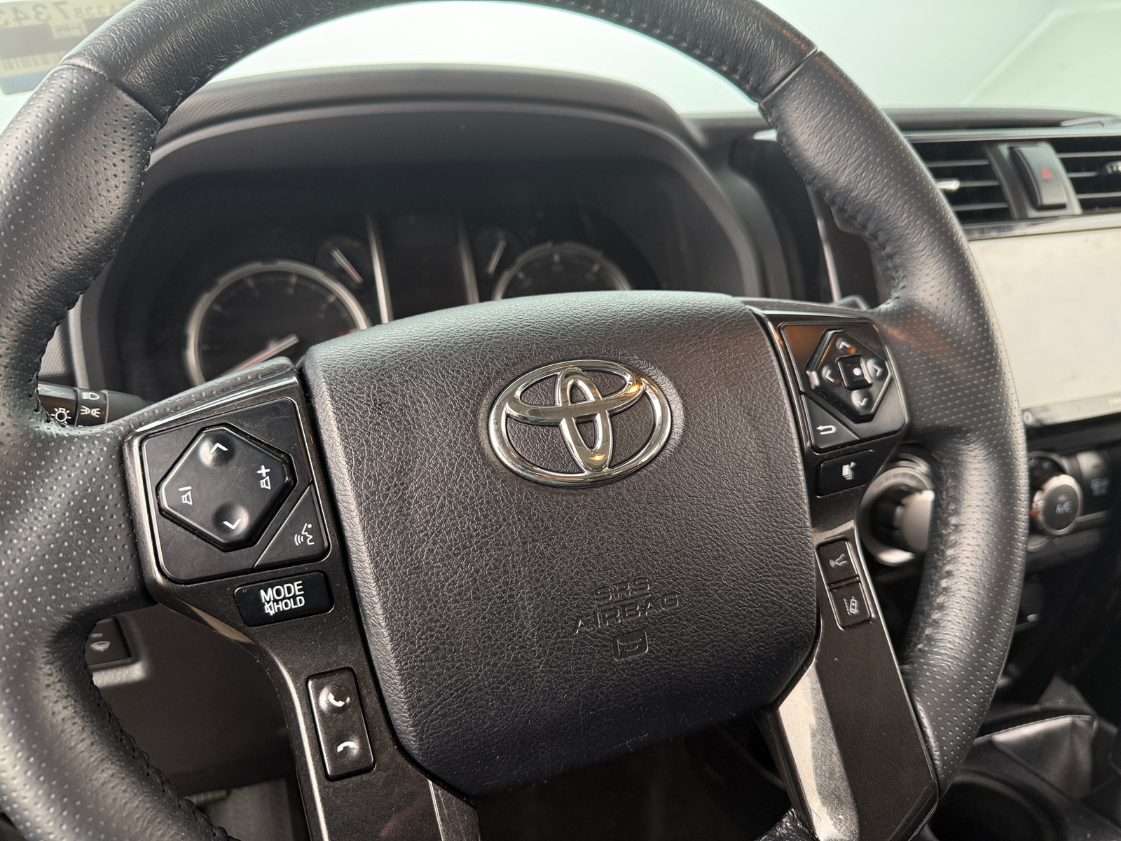 Thumbnail: 2022 Toyota 4Runner - 4