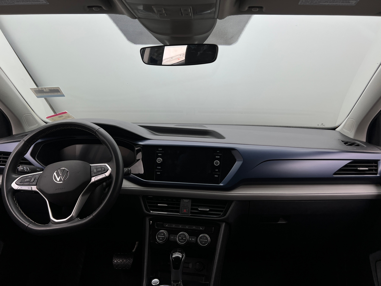 Thumbnail: 2024 Volkswagen Taos - 3