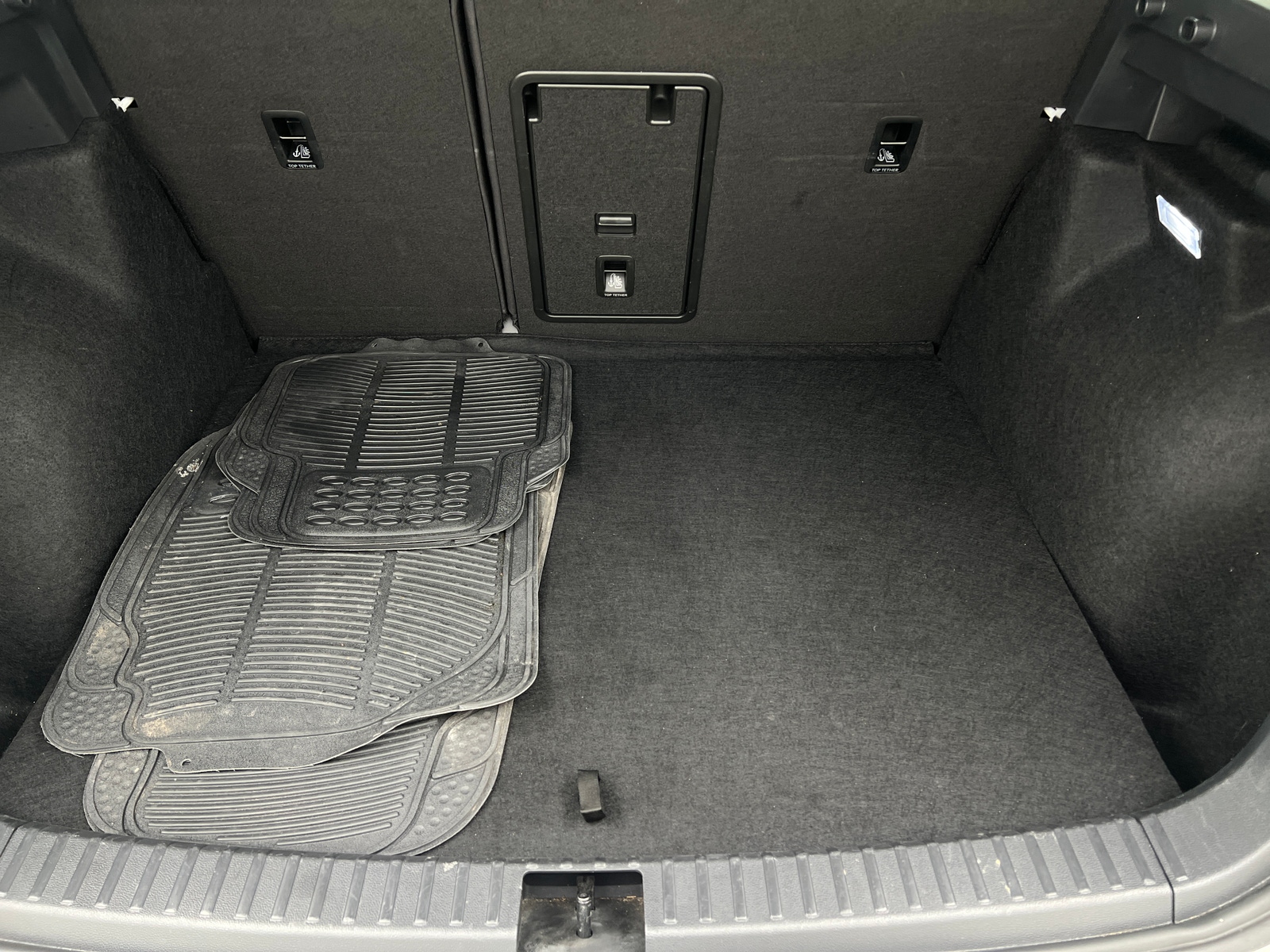 Thumbnail: 2024 Volkswagen Taos - 7