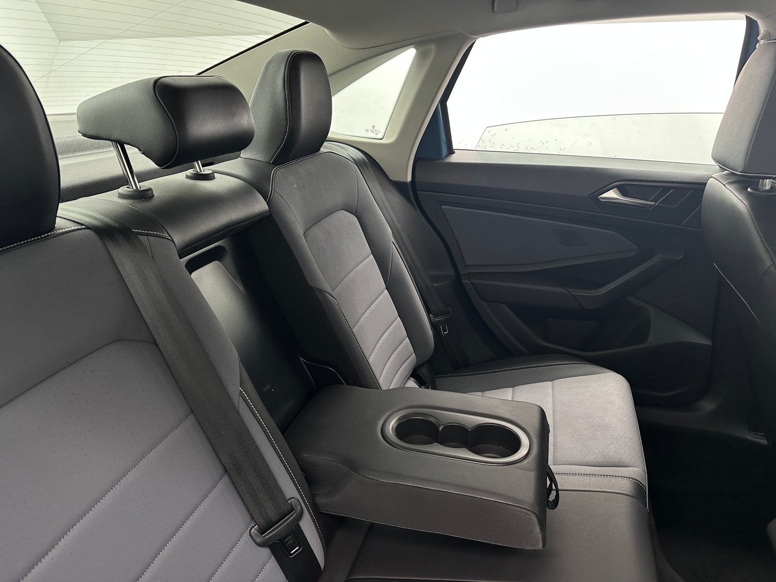 Thumbnail: 2025 Volkswagen Jetta - 5