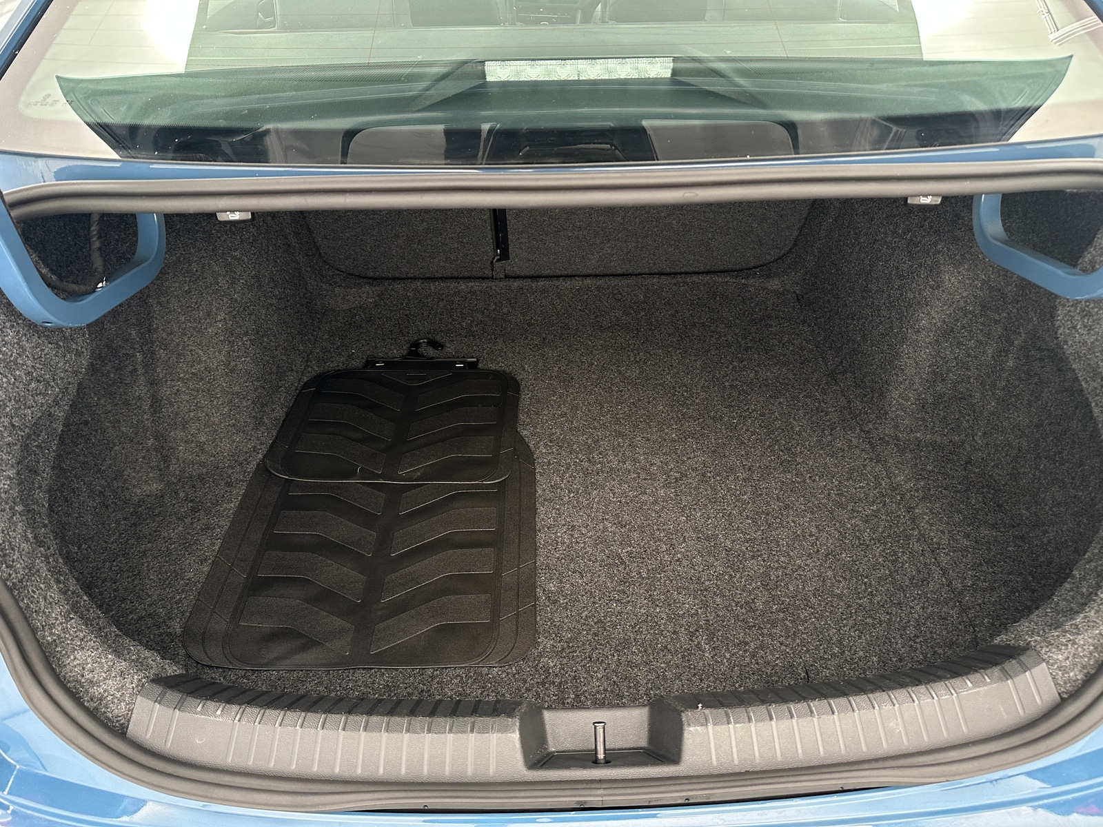 Thumbnail: 2025 Volkswagen Jetta - 6