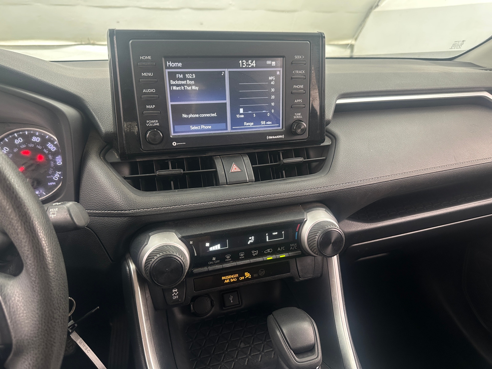 Thumbnail: 2021 Toyota RAV4 - 4