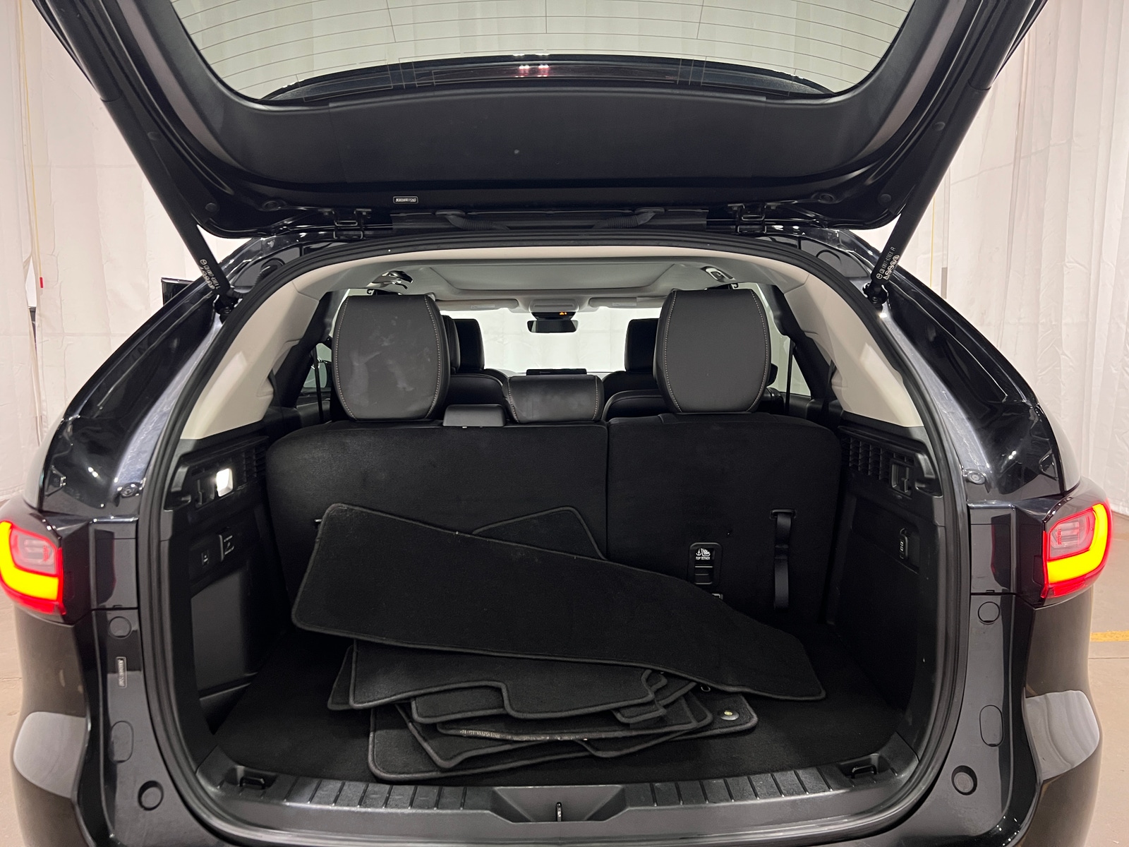 Thumbnail: 2024 Mazda CX-90 - 6