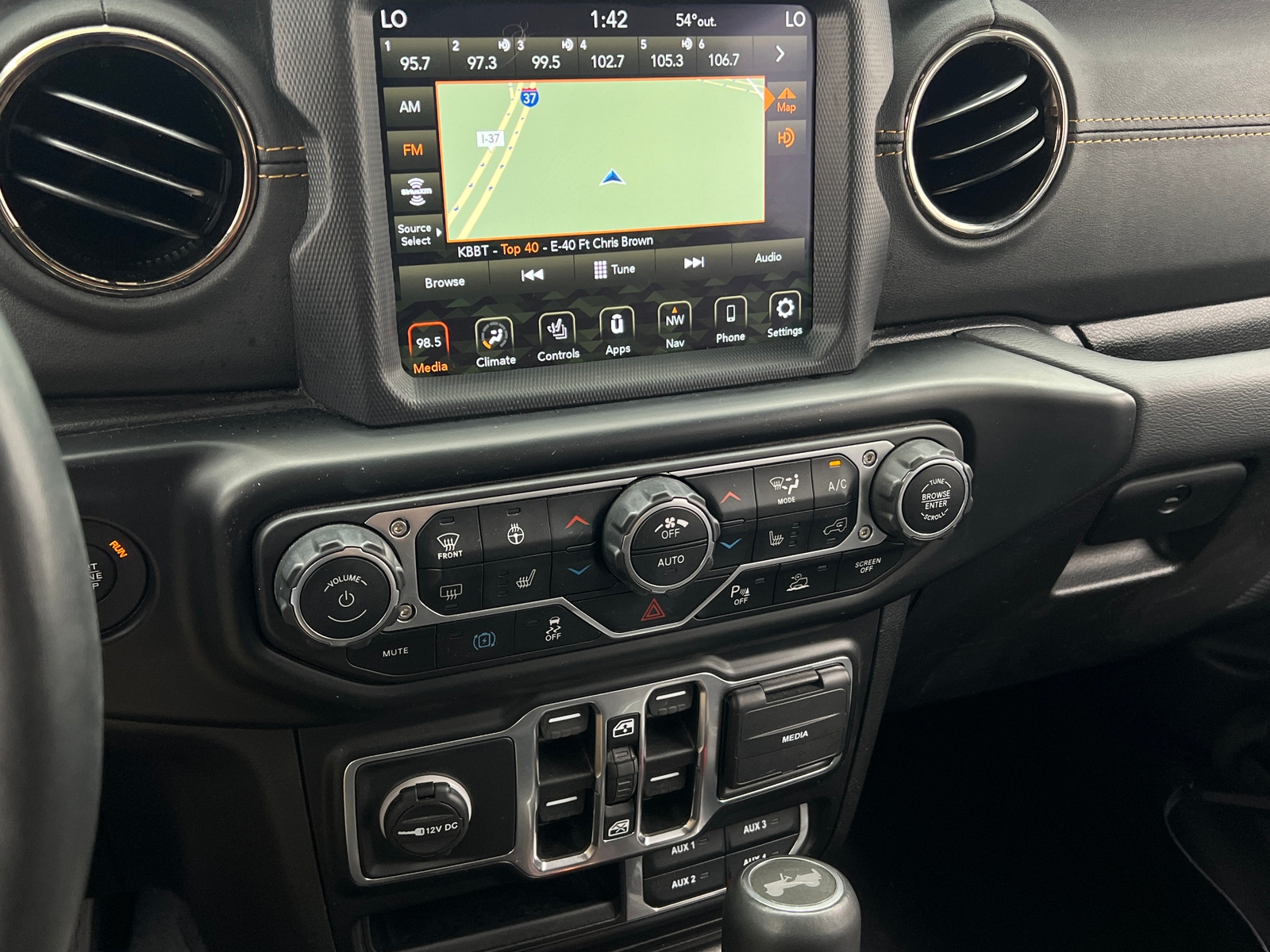 Thumbnail: 2022 Jeep Wrangler - 4