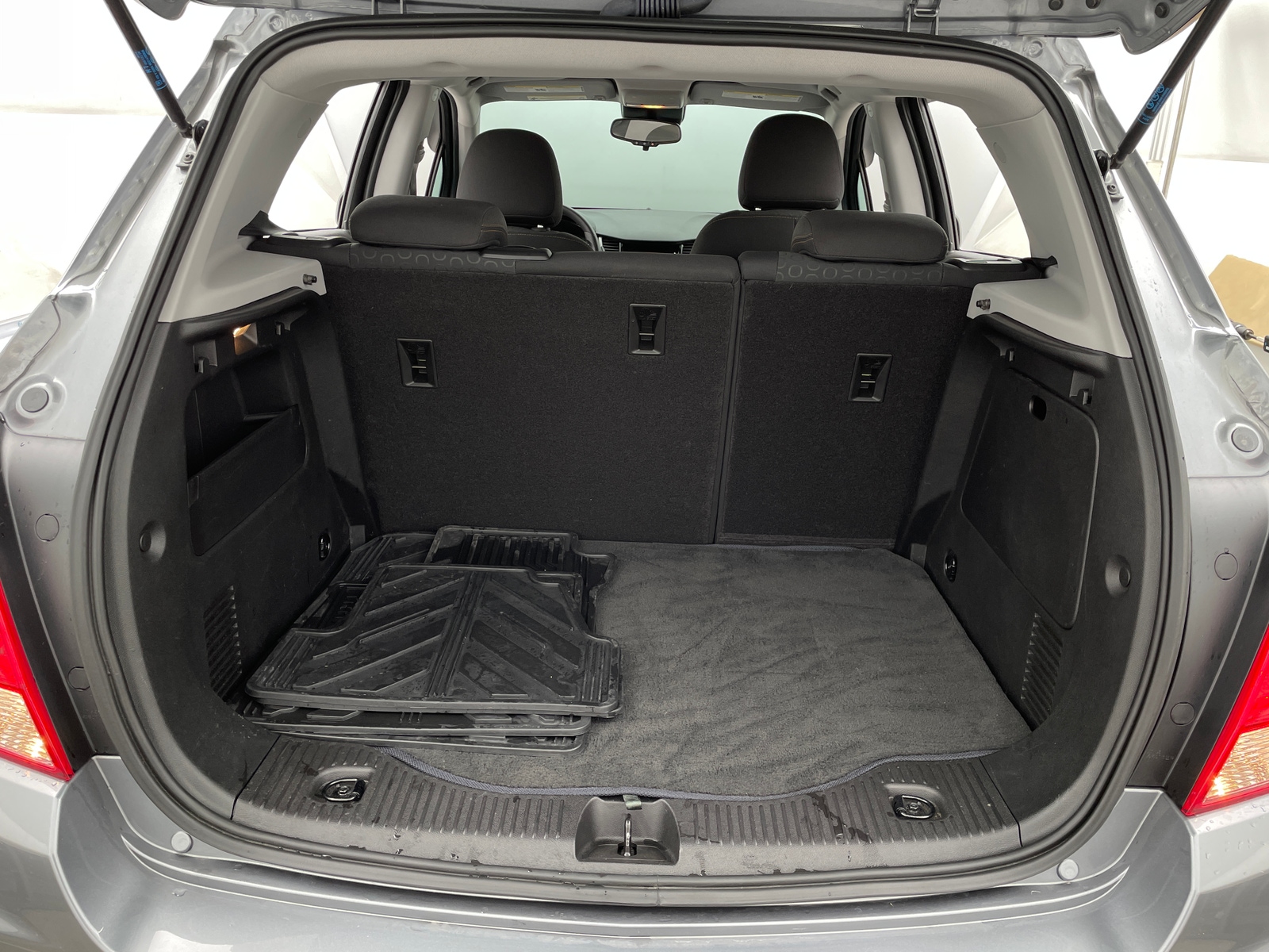 Thumbnail: 2020 Chevrolet Trax - 6