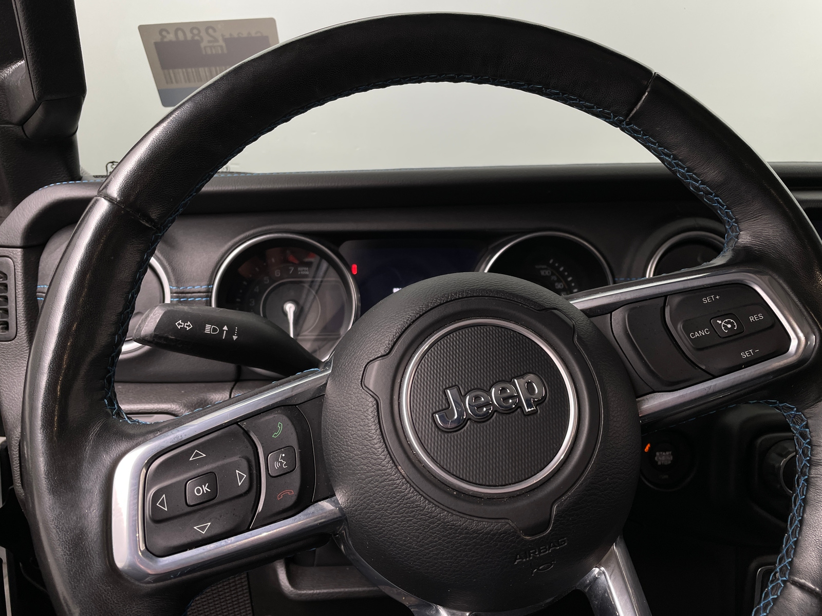 Thumbnail: 2022 Jeep Wrangler - 5