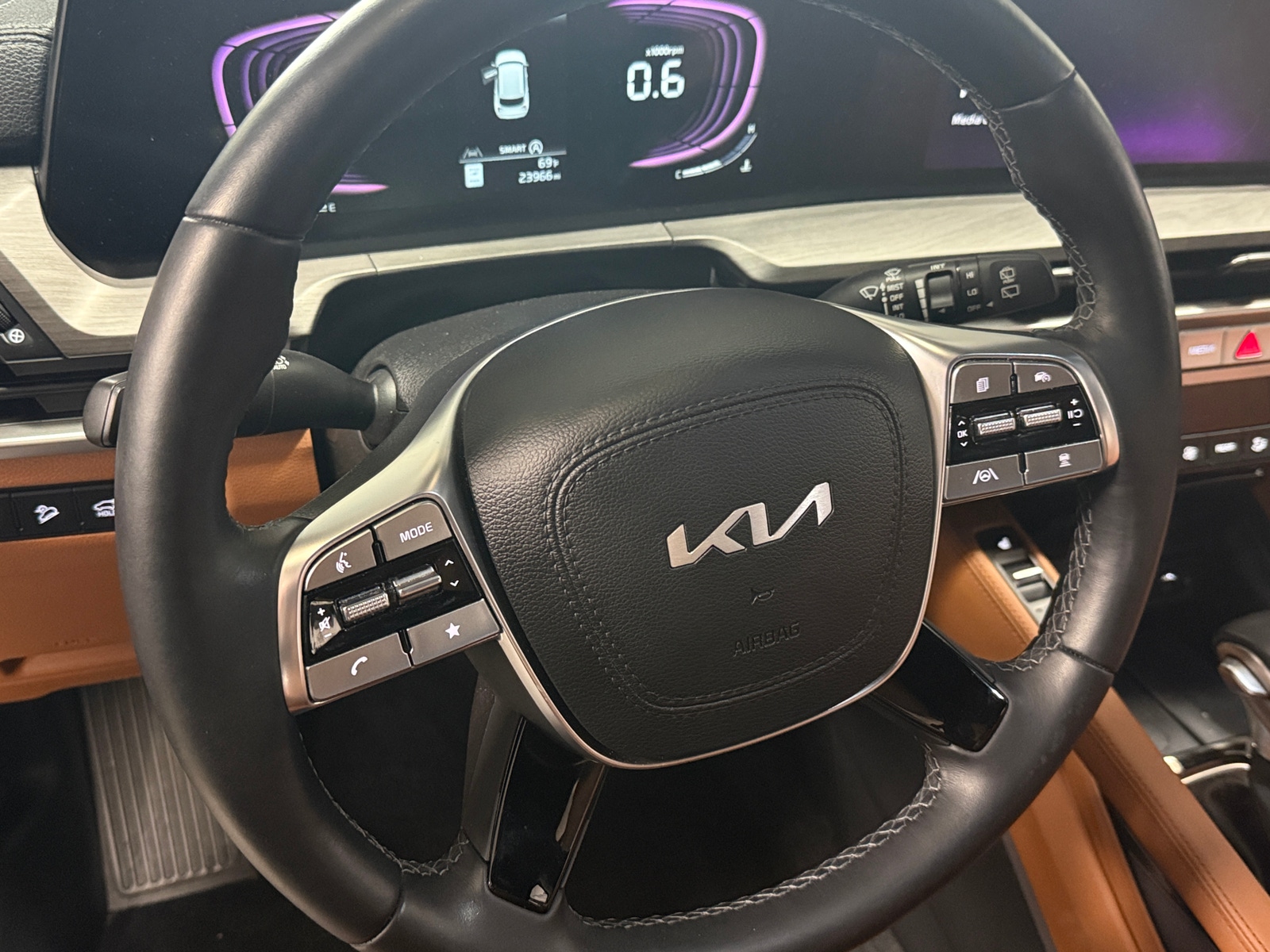 Thumbnail: 2024 Kia Telluride - 4