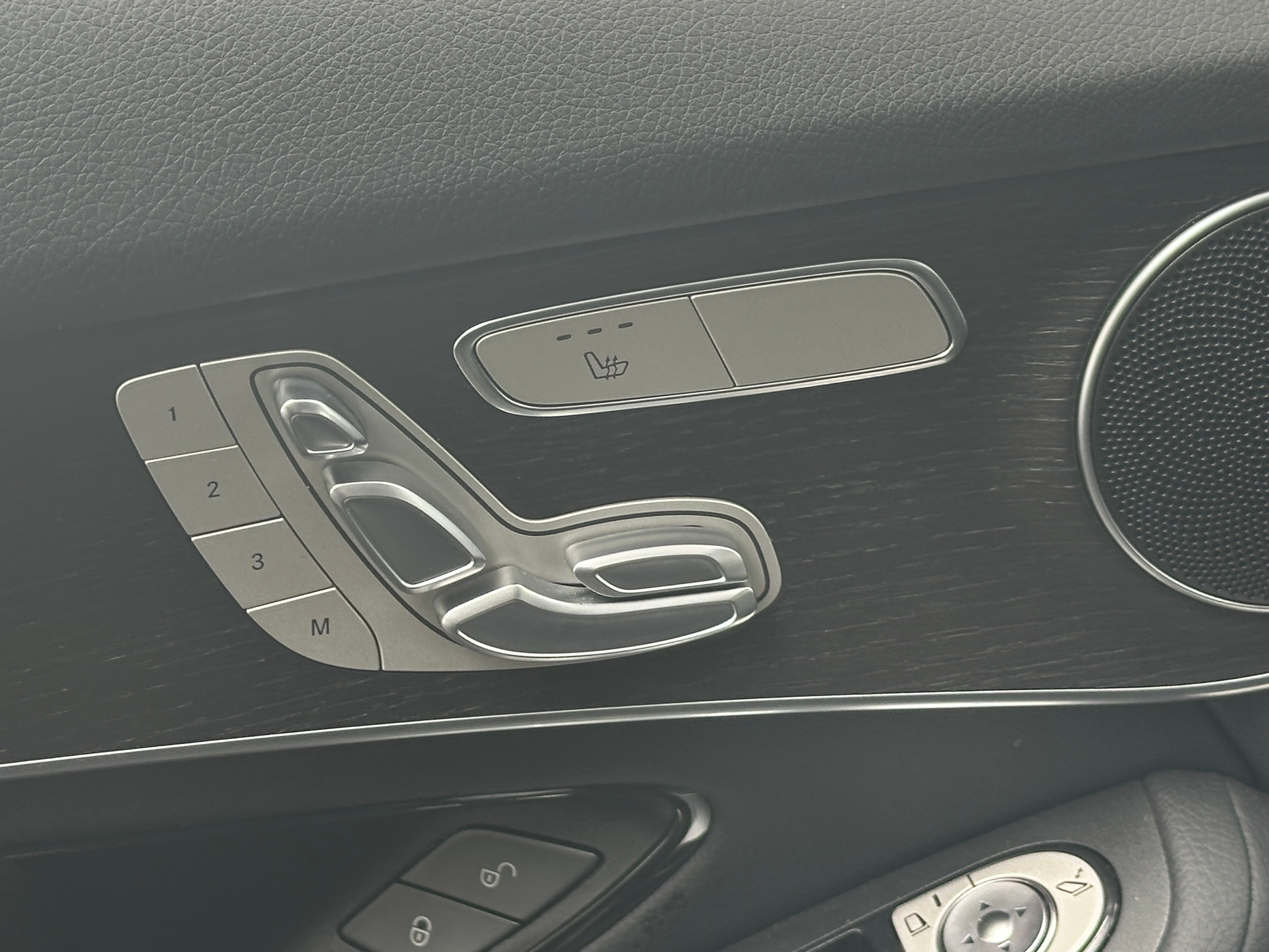 2022 Mercedes-Benz GLC