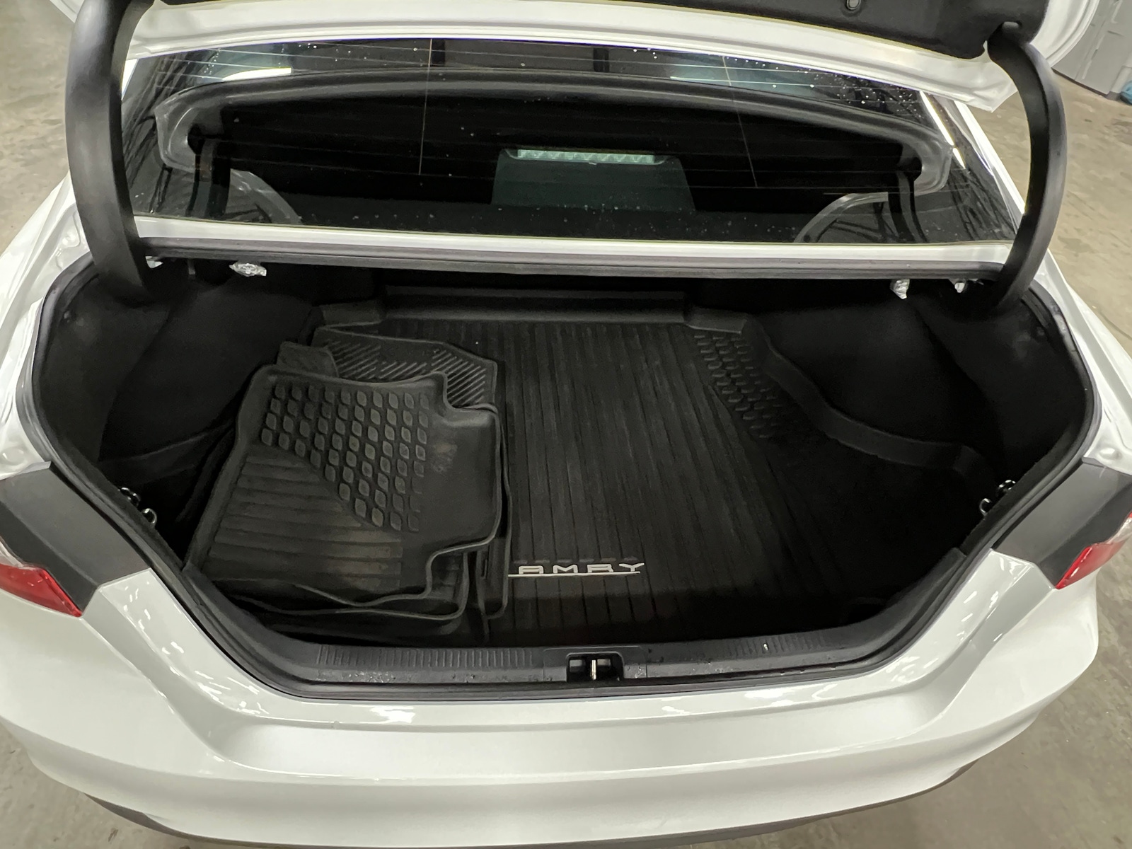 Thumbnail: 2021 Toyota Camry - 6