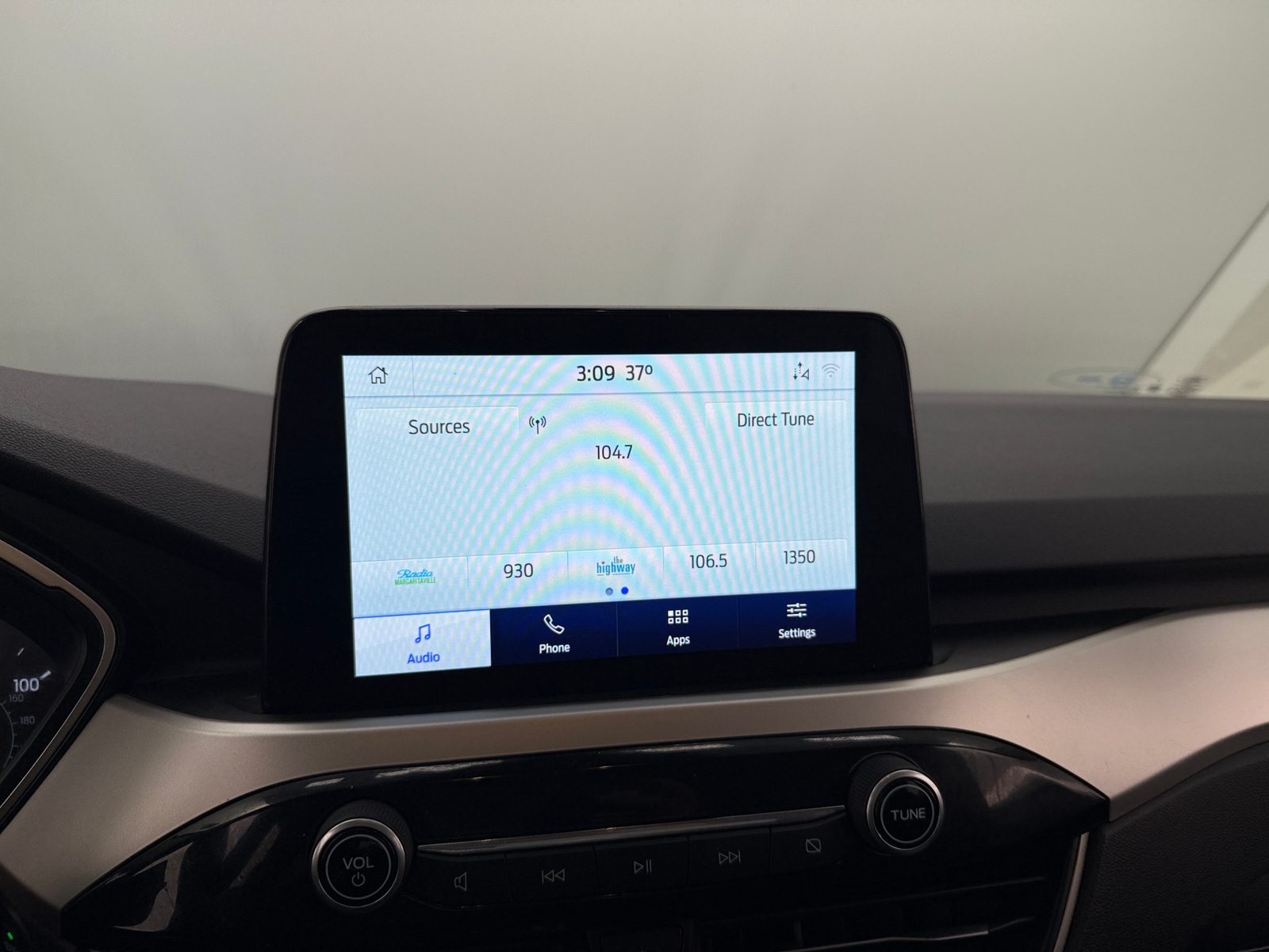 Thumbnail: 2020 Ford Escape - 3