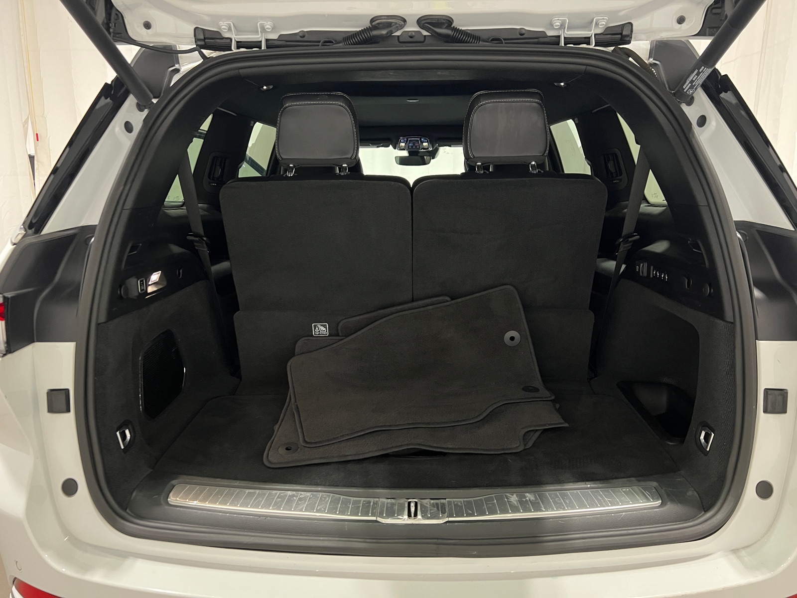 Thumbnail: 2023 Jeep Grand Cherokee L - 6