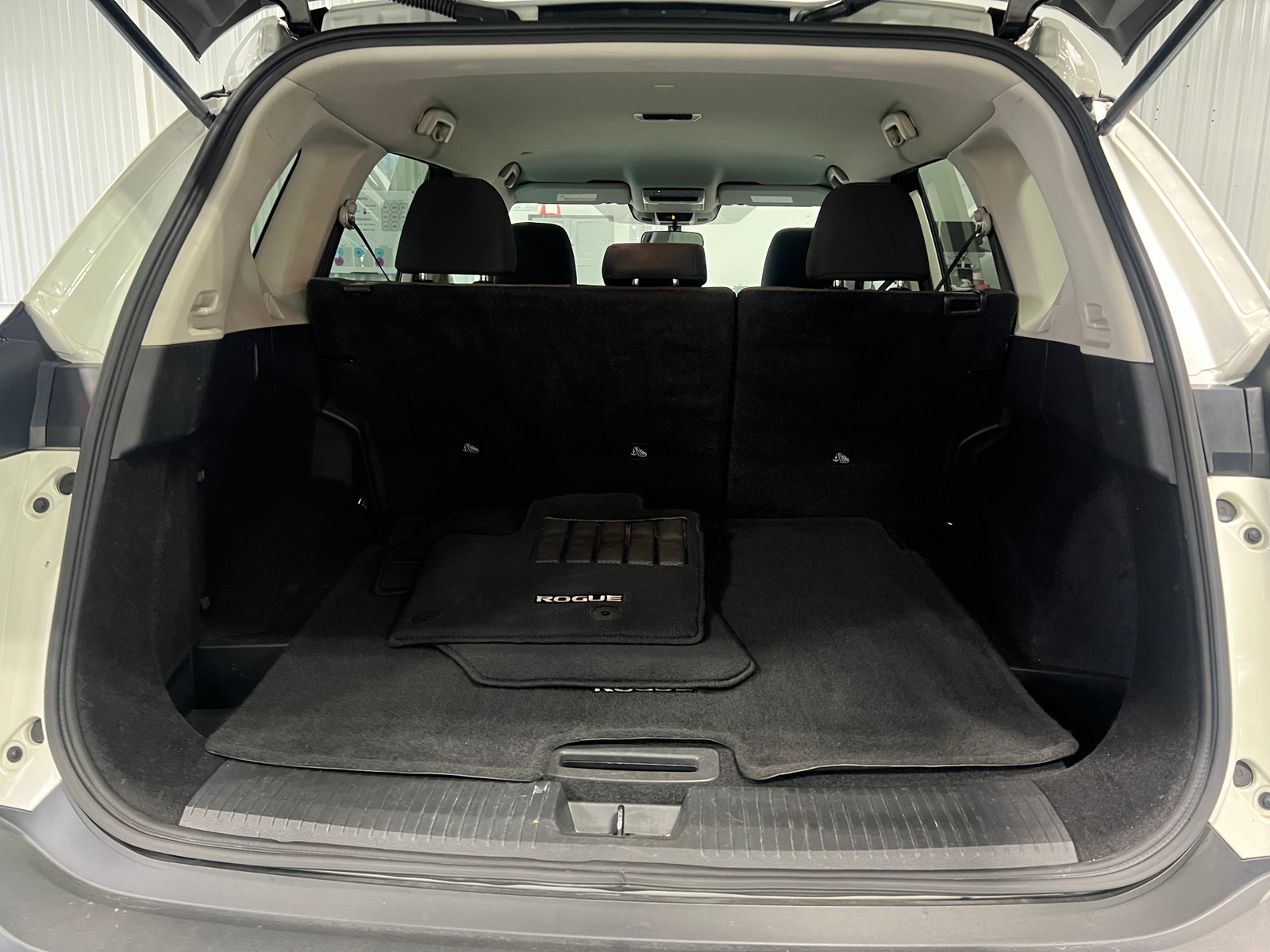 Thumbnail: 2023 Nissan Rogue - 7