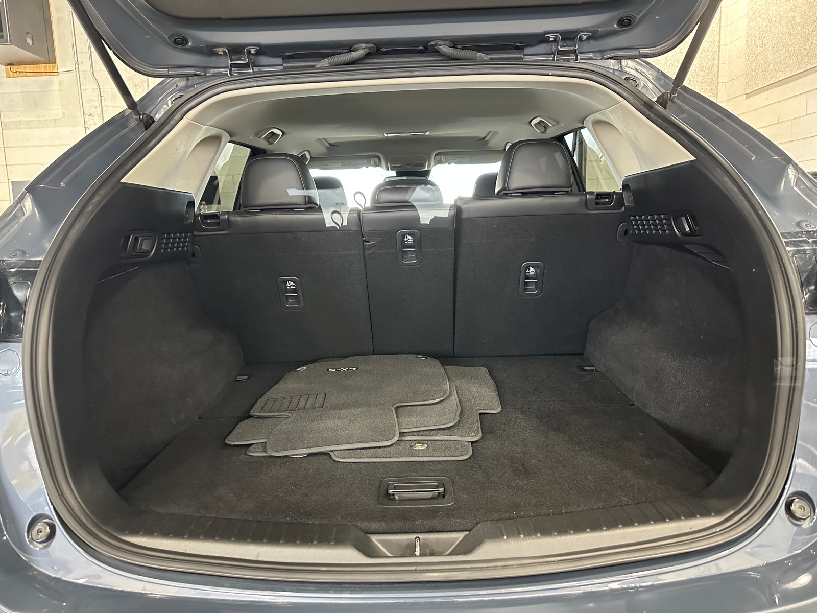 Thumbnail: 2023 Mazda CX-5 - 6