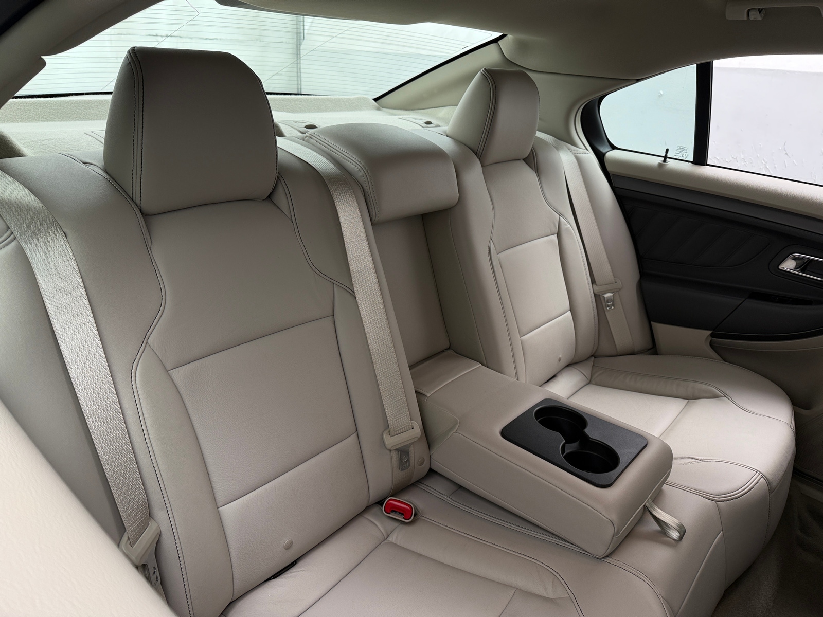 Thumbnail: 2012 Ford Taurus - 5