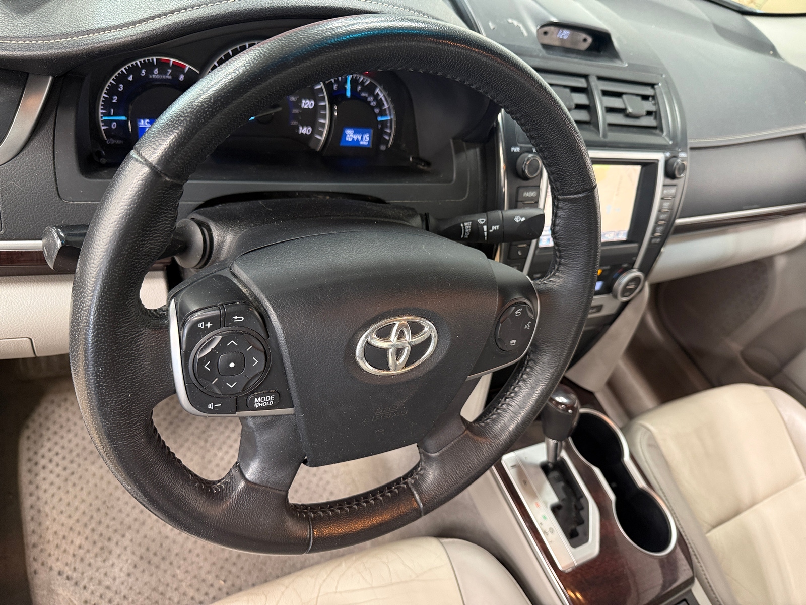 Thumbnail: 2012 Toyota Camry - 4