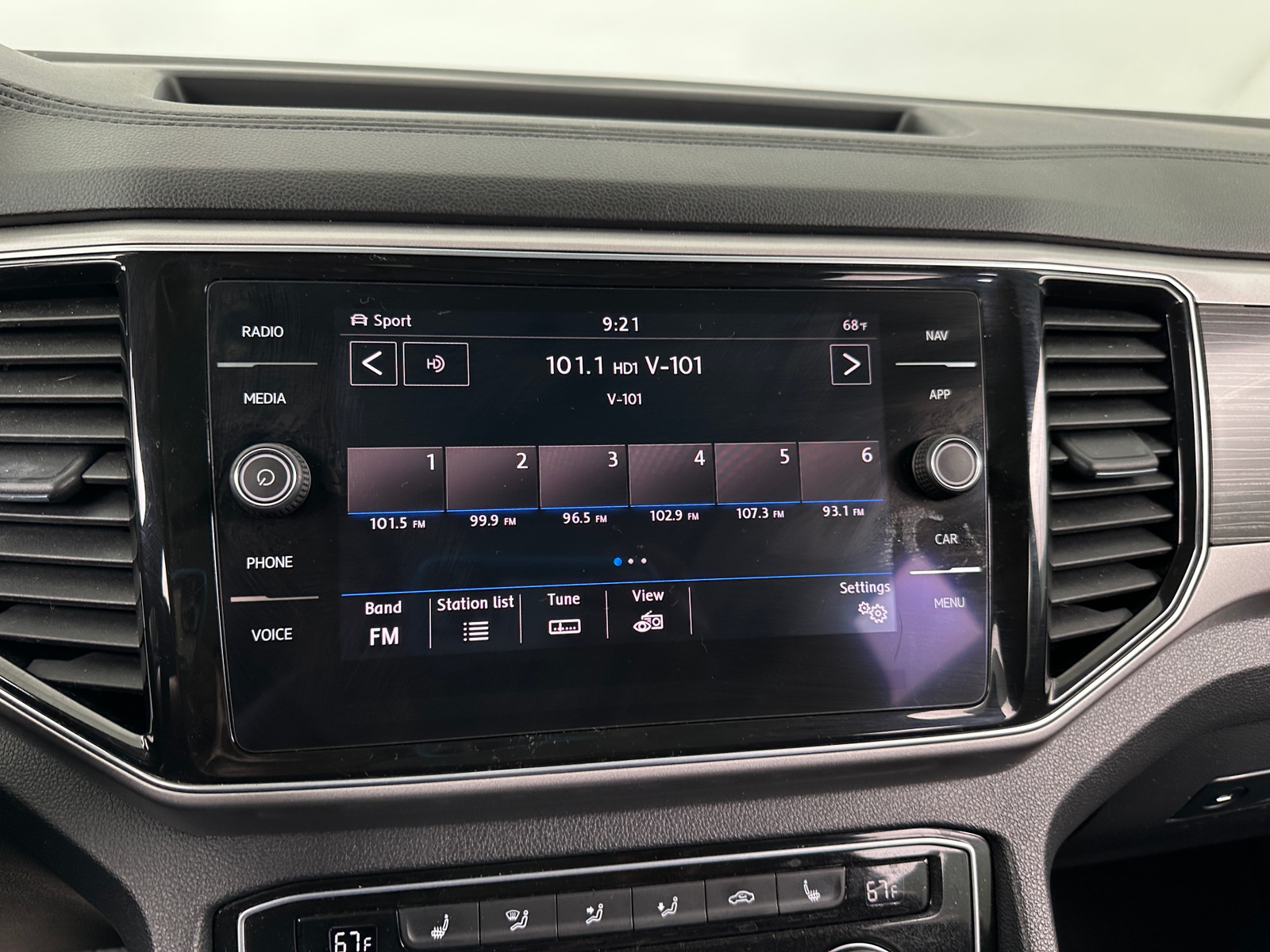 Thumbnail: 2019 Volkswagen Atlas - 3