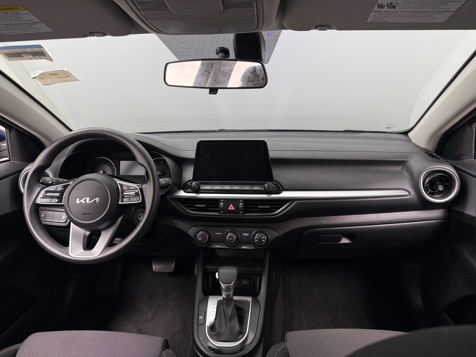 Thumbnail: 2024 Kia Forte - 3