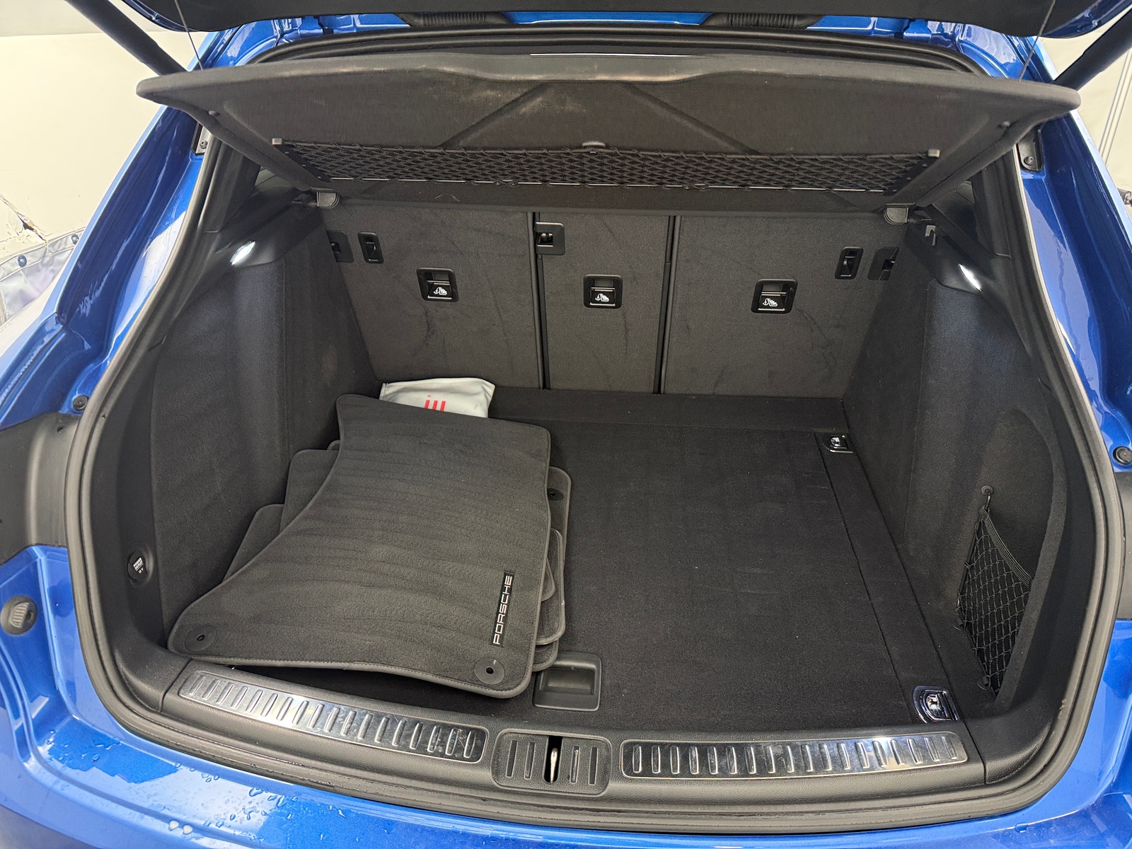 Thumbnail: 2017 Porsche Macan - 6