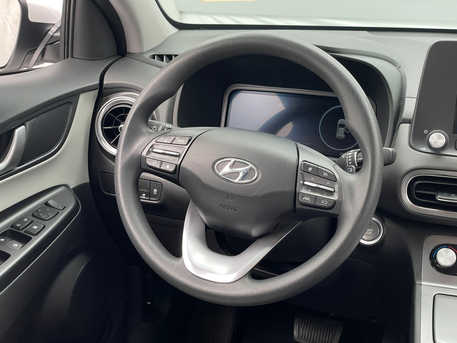 Thumbnail: 2023 Hyundai Kona - 5