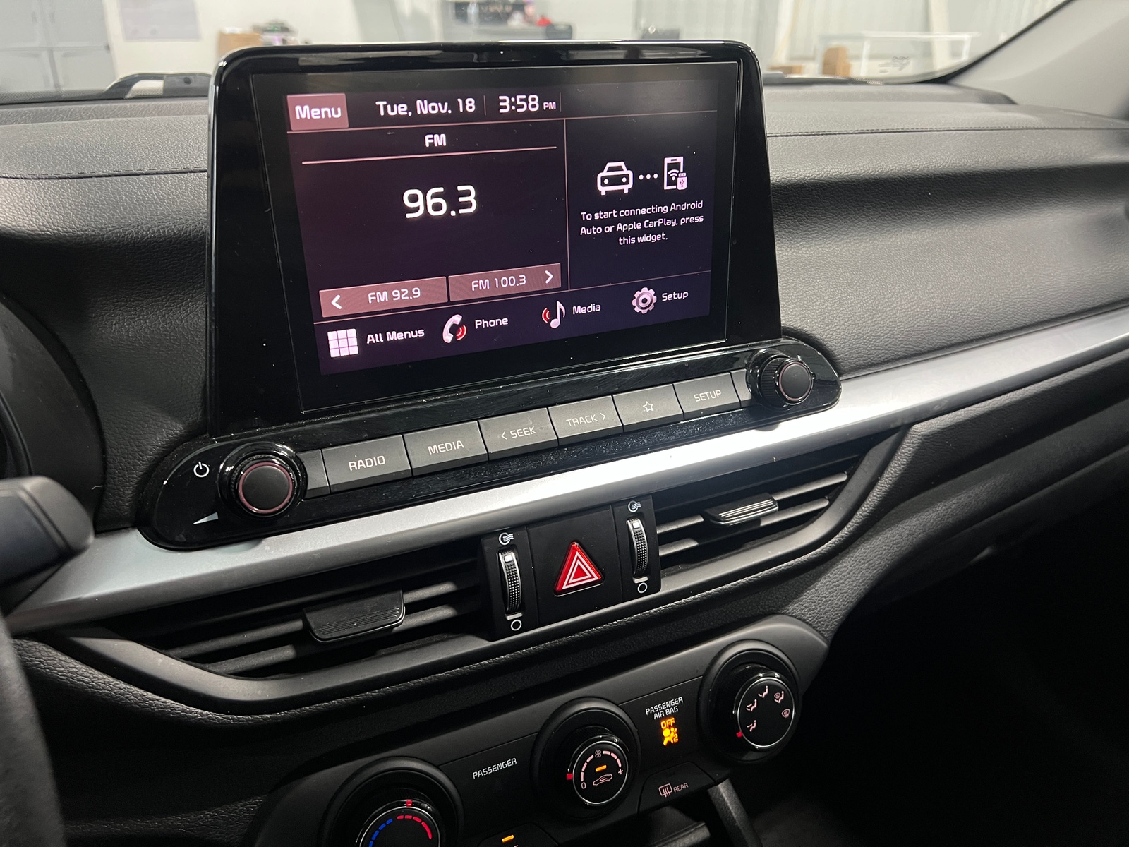 Thumbnail: 2024 Kia Forte - 4