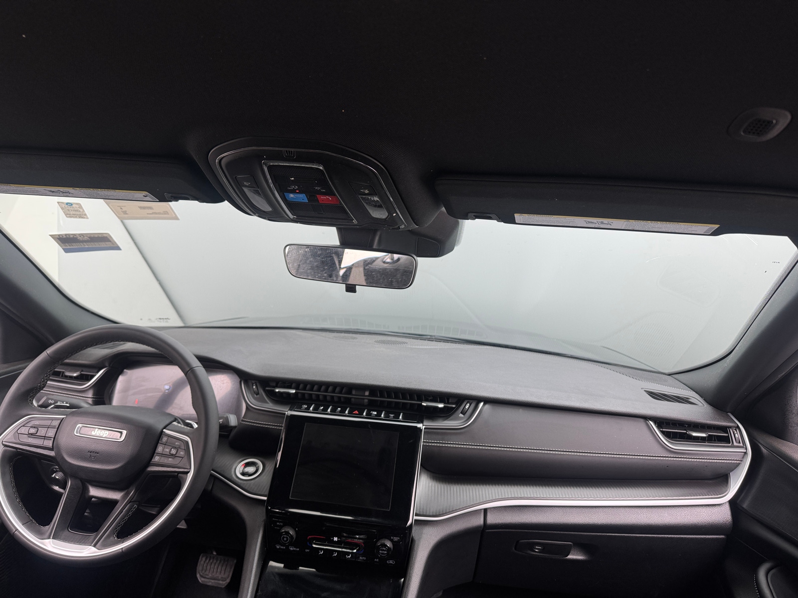 Thumbnail: 2025 Jeep Grand Cherokee - 3