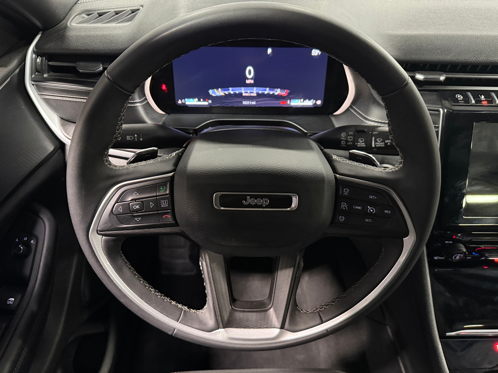 Thumbnail: 2025 Jeep Grand Cherokee - 5