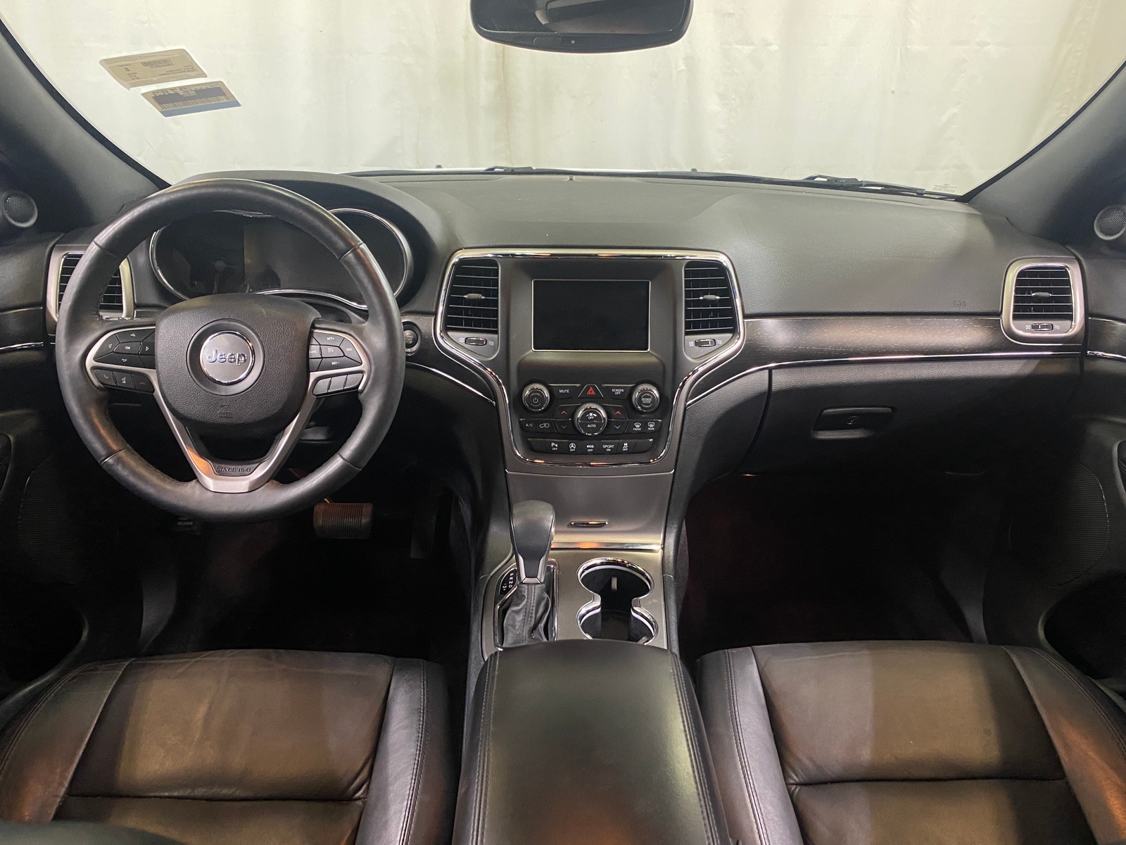 Thumbnail: 2018 Jeep Grand Cherokee - 2